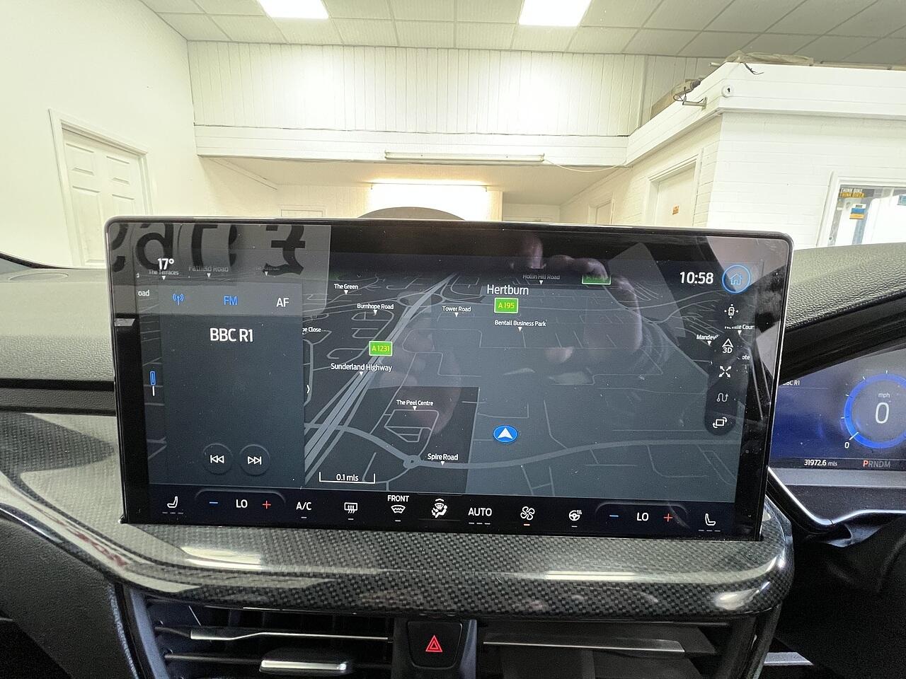 Ford Focus view 11