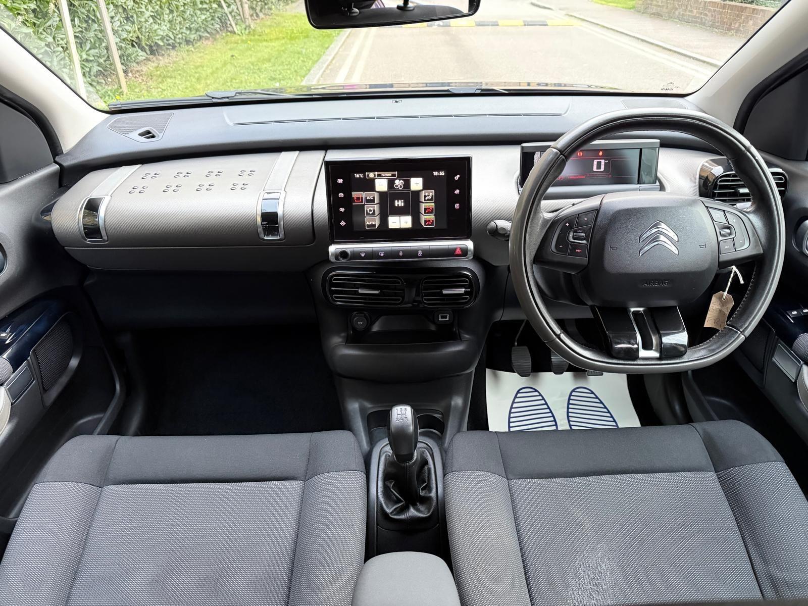 Citroen C4 Cactus view 11
