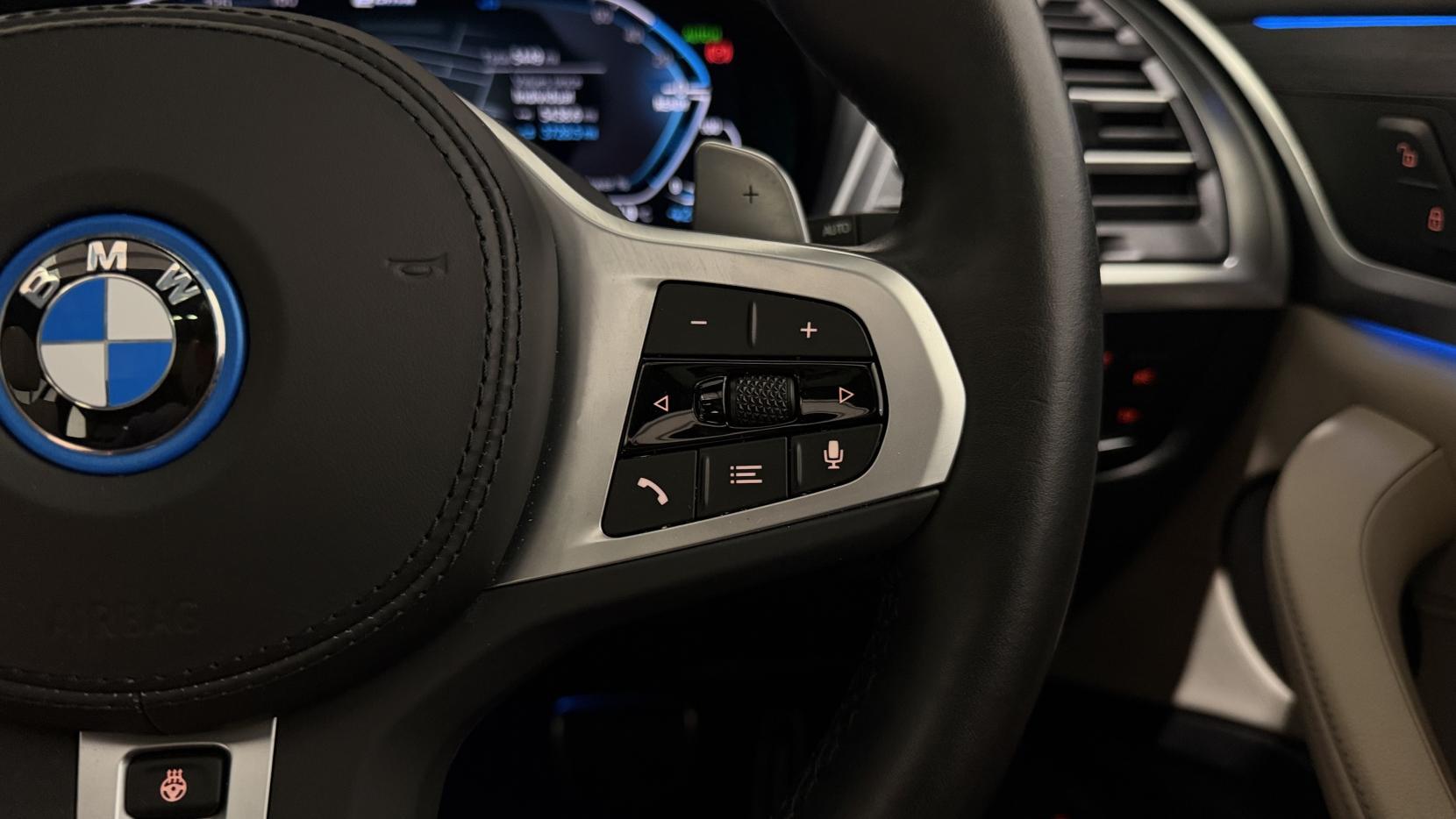 BMW X3 view 17