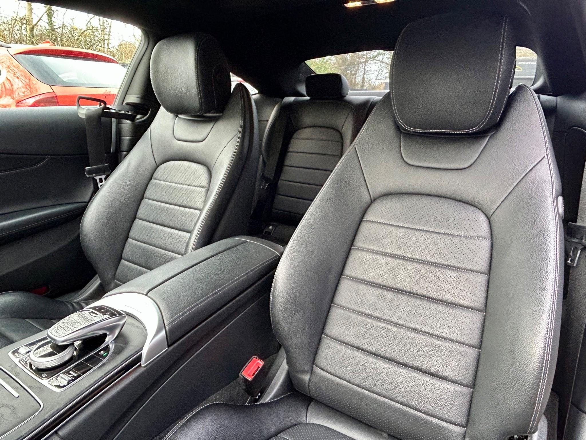 Mercedes-Benz C-Class view 25
