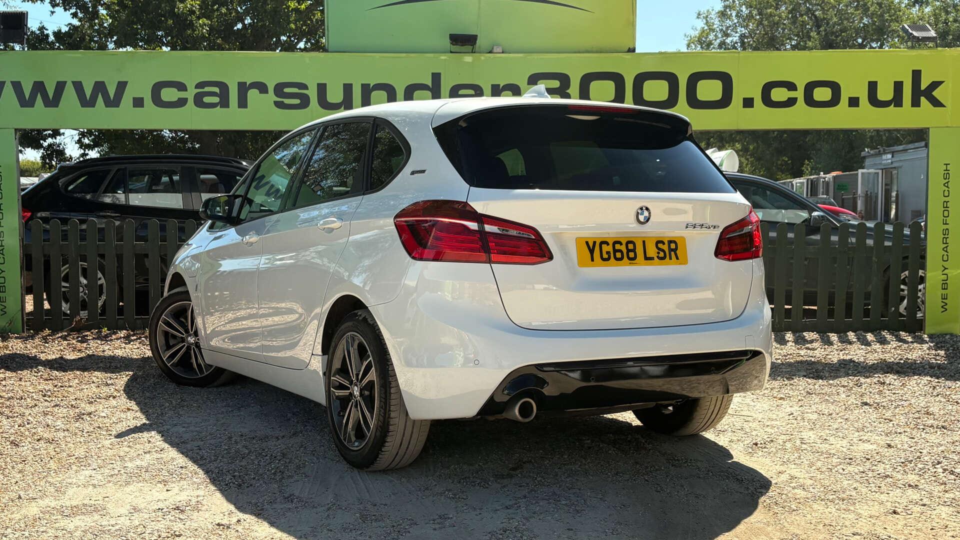 BMW 2 Series view 4