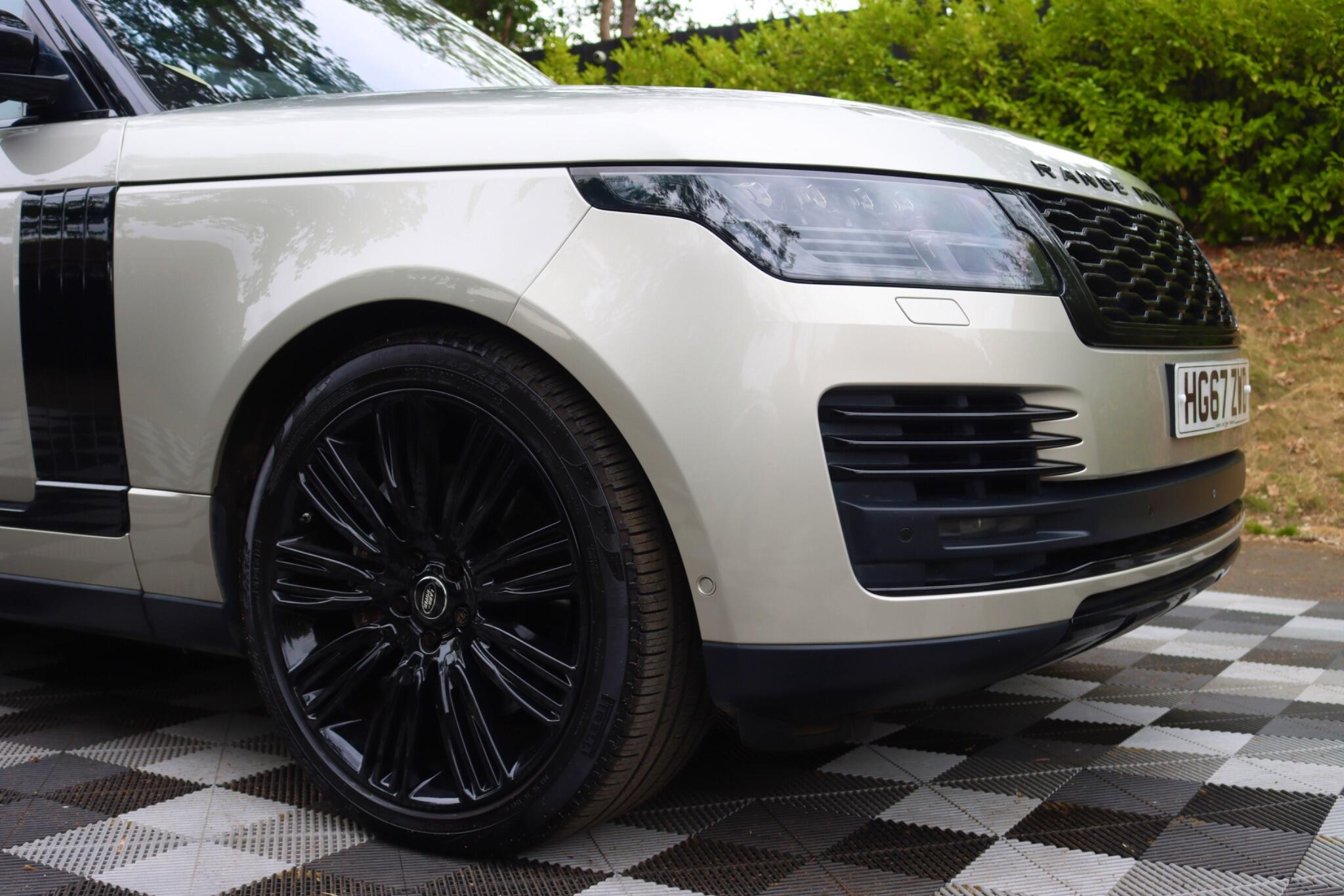 Land Rover Range Rover view 43