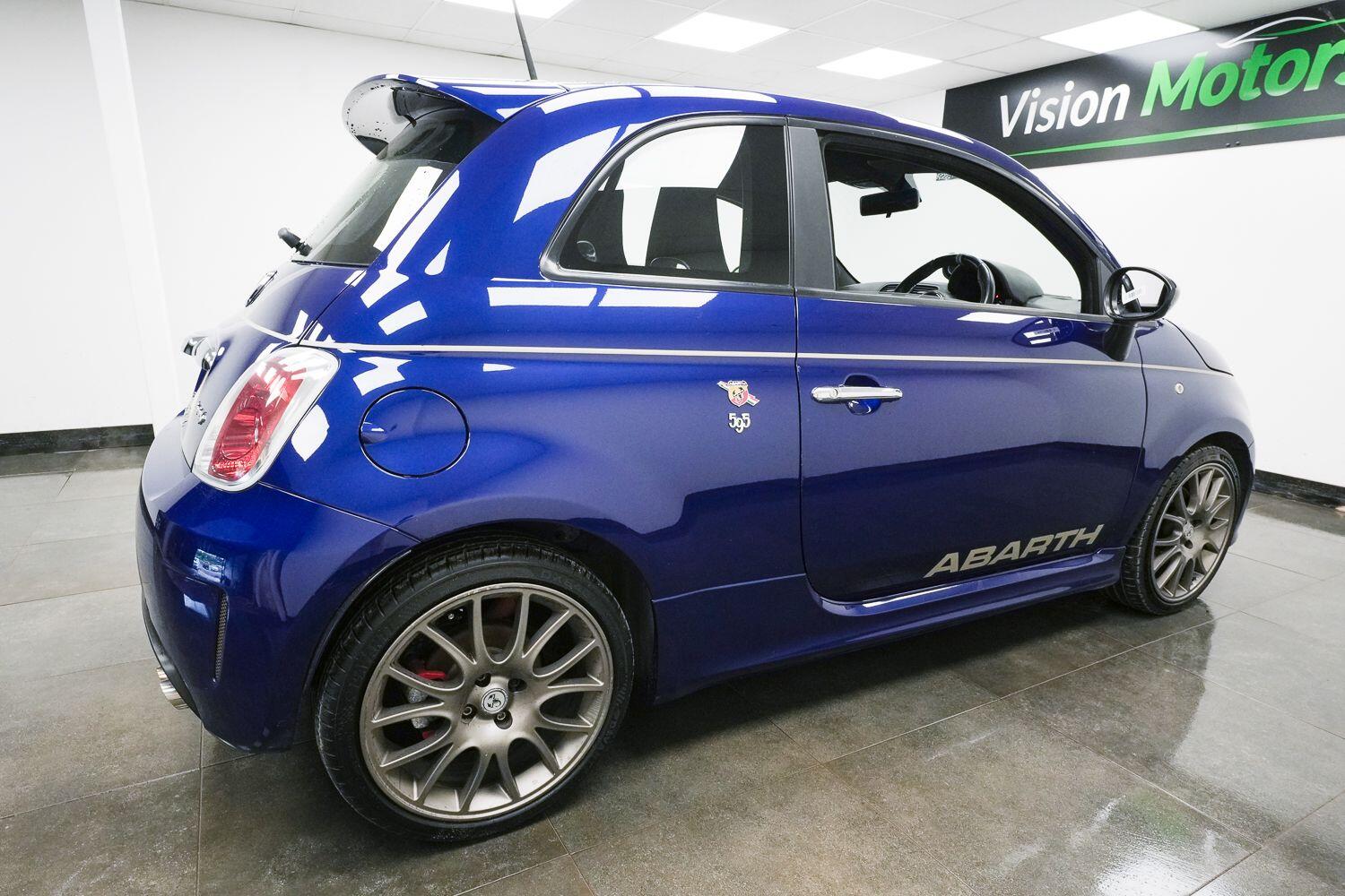 Abarth 595 view 4