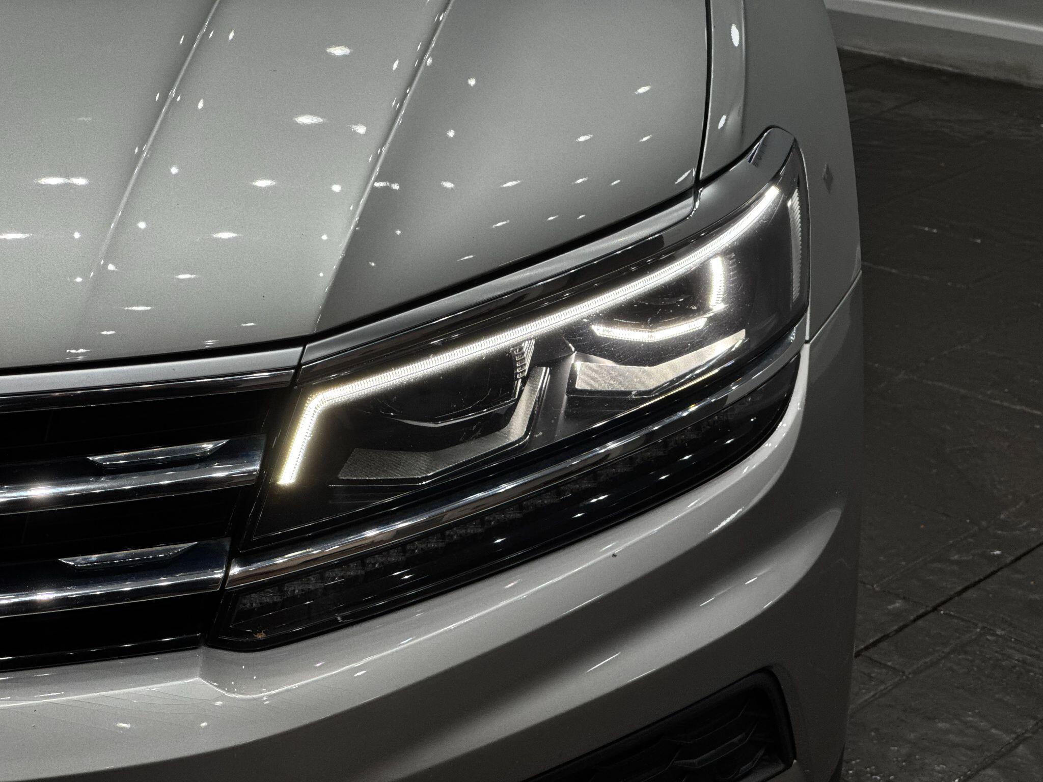 Volkswagen Tiguan view 10