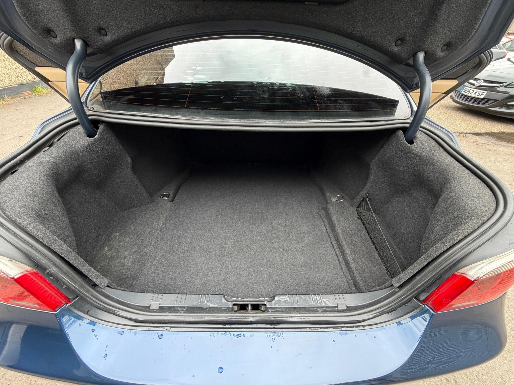 2004 BMW 5 Series 3.0 530d Sport Auto Euro 4 4dr image 10