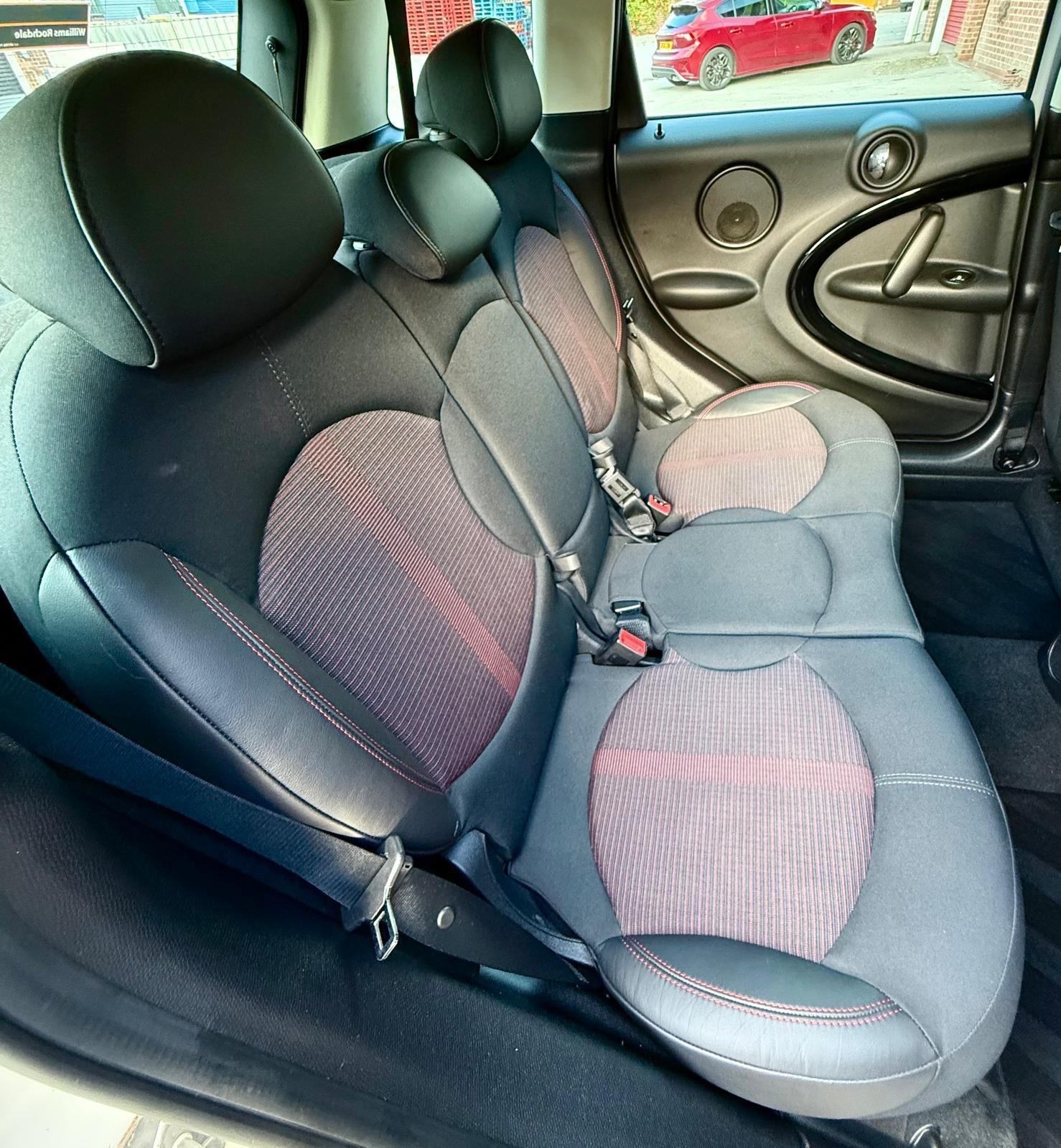 MINI Countryman view 93