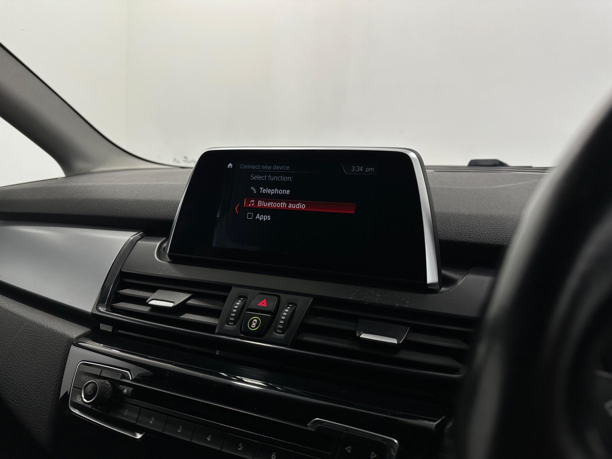BMW 2 Series view 24