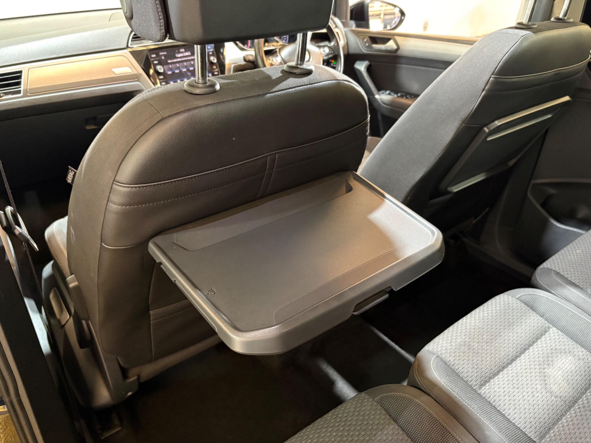 Volkswagen Touran view 65