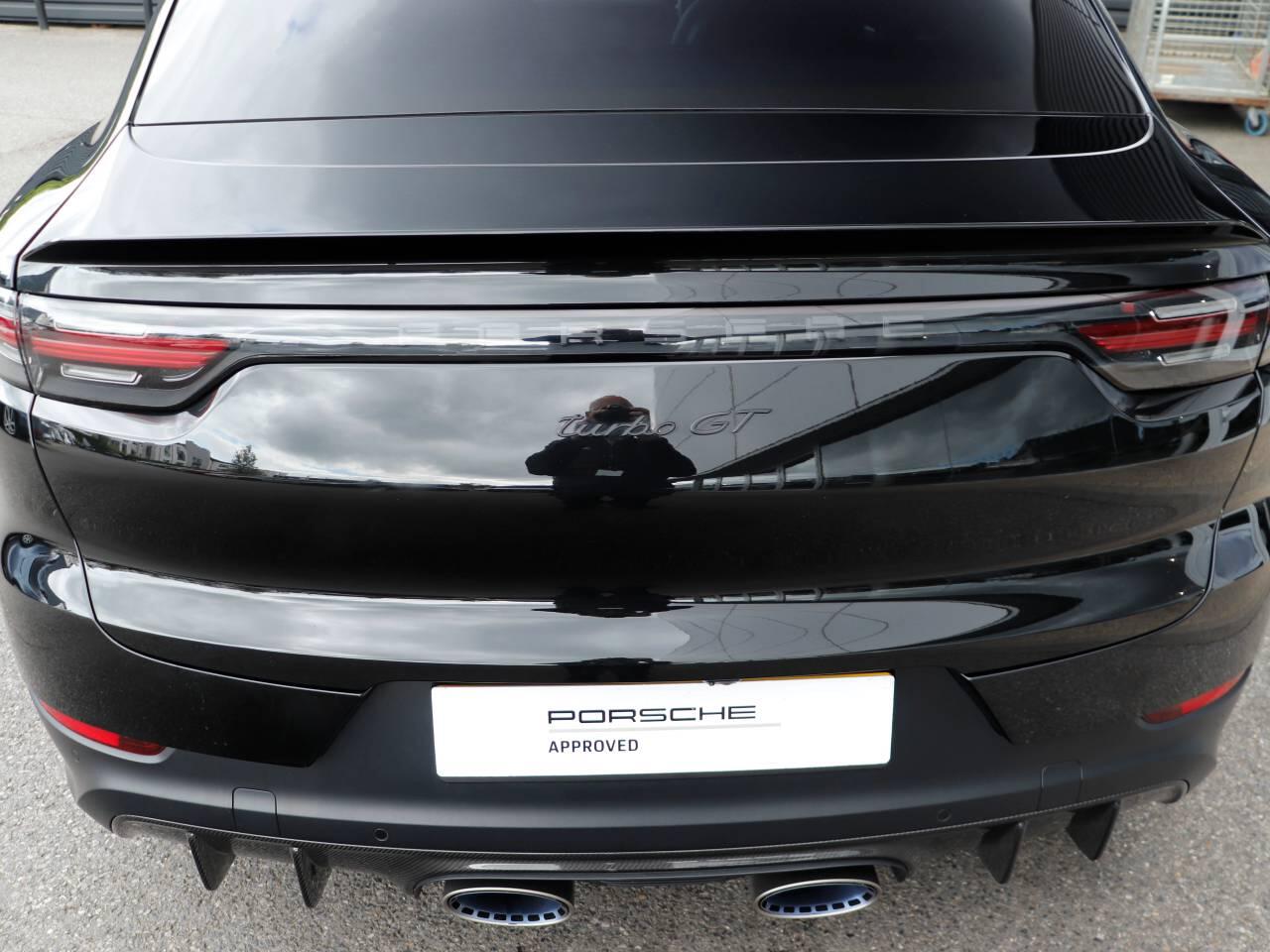 Porsche Cayenne view 12