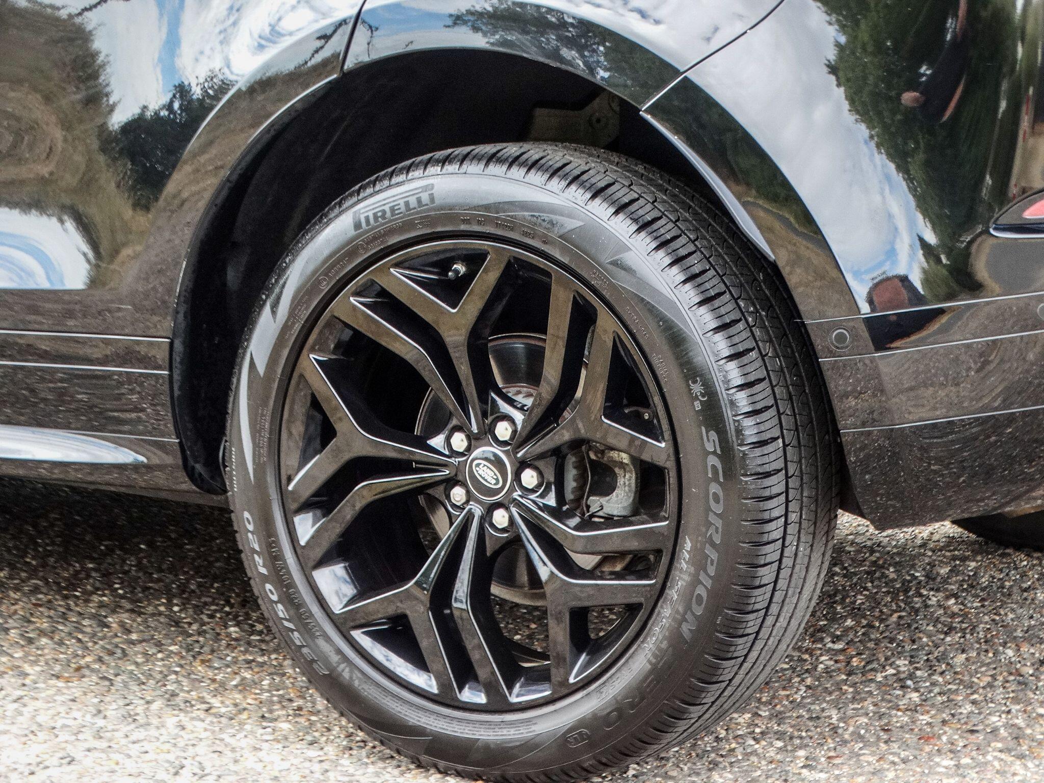 Land Rover Range Rover Evoque view 5