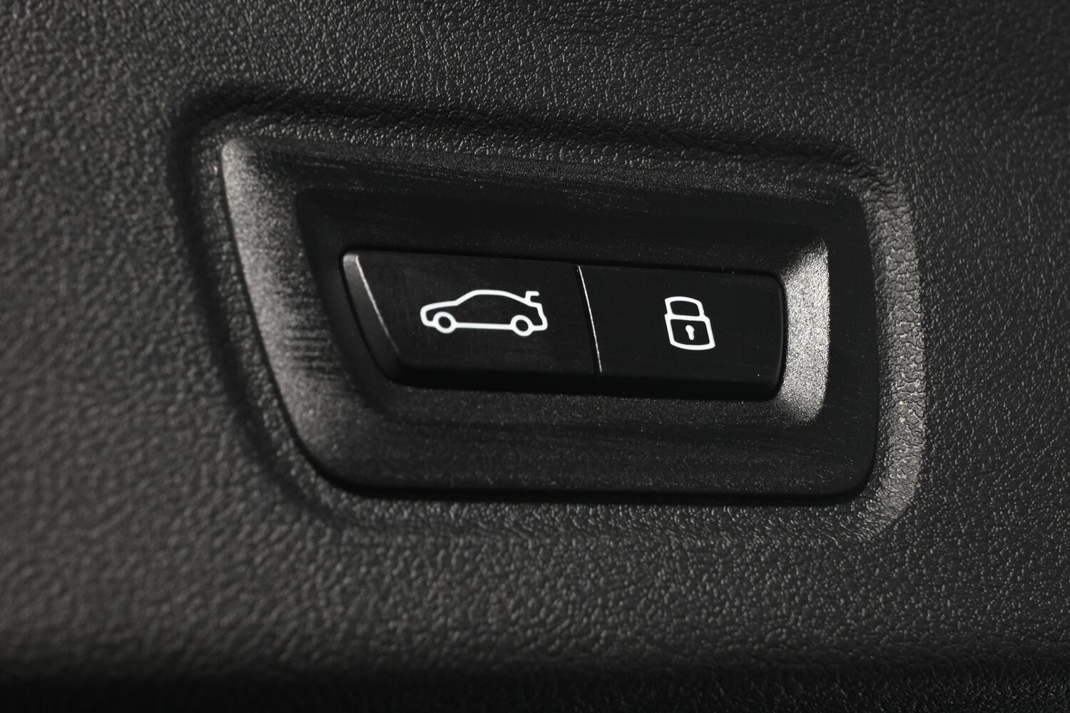 BMW I4 view 29