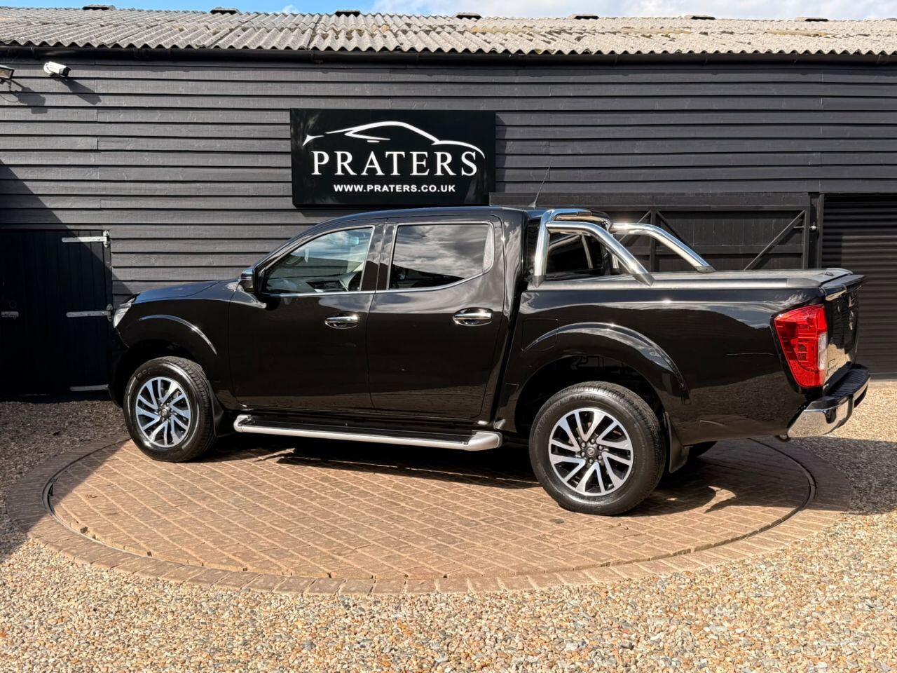 Nissan Navara view 8