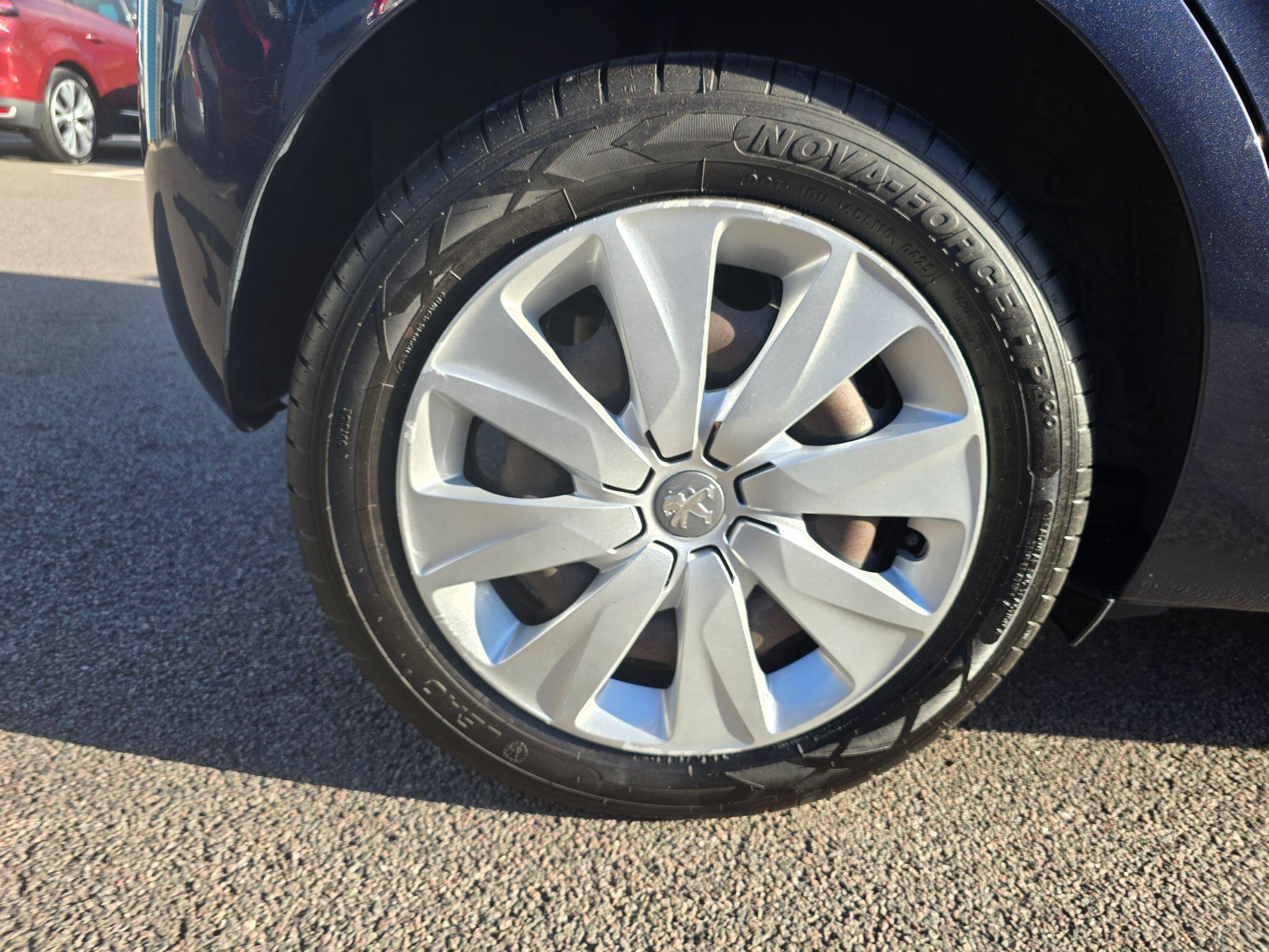 Peugeot 108 view 65