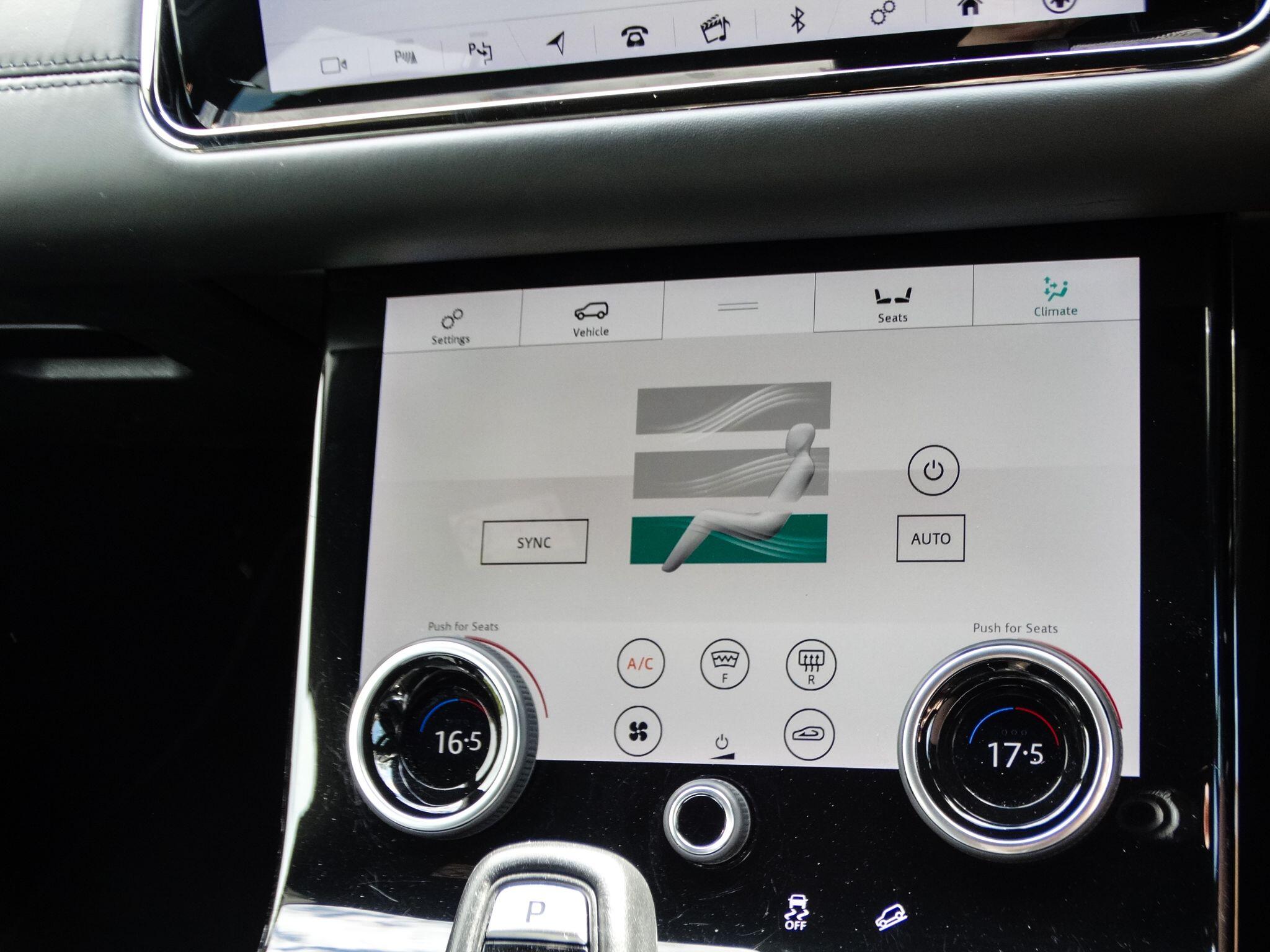 Land Rover Range Rover Evoque view 28