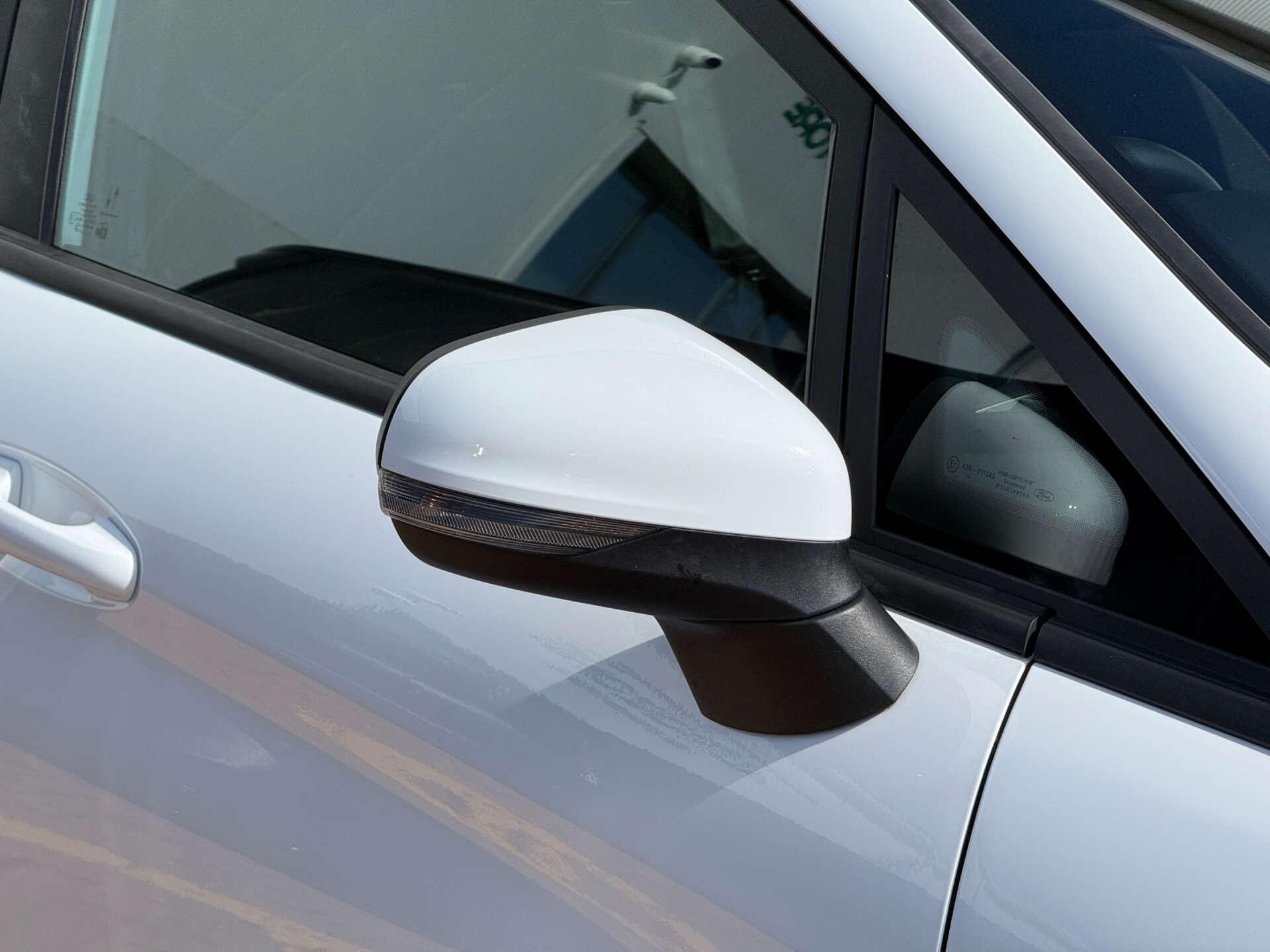 Ford Fiesta view 12