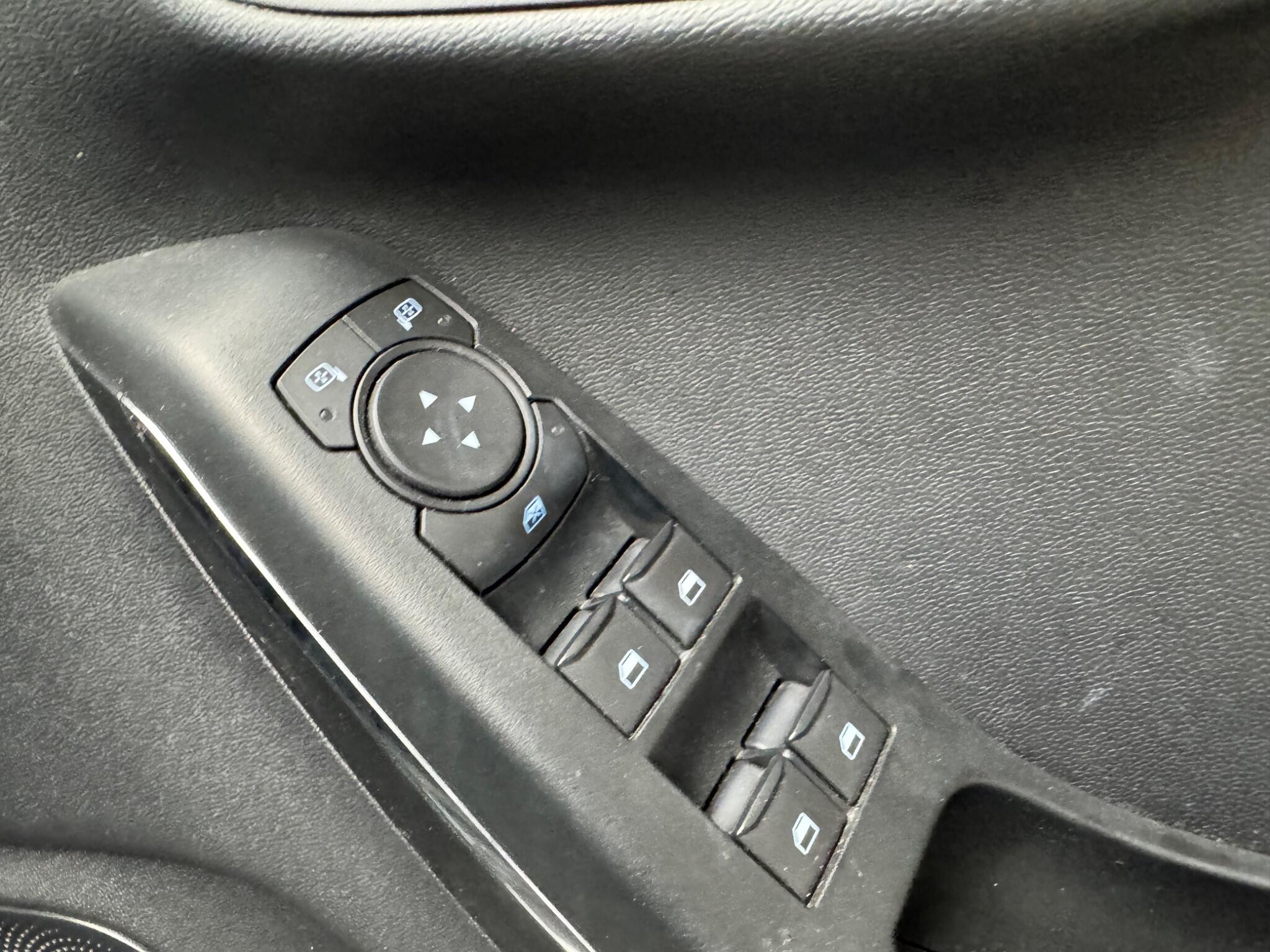 Ford Fiesta view 12