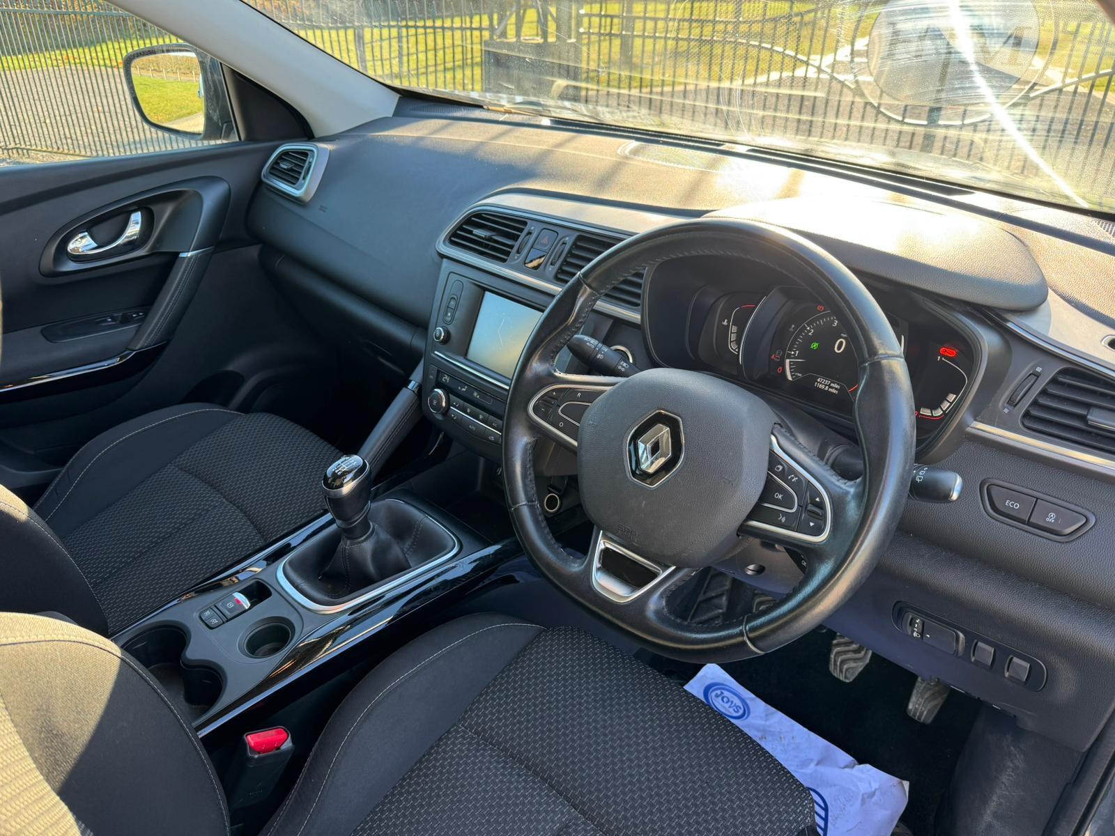 2016 Renault Kadjar 1.2 TCe Dynamique Nav Euro 6 (s/s) 5dr • 47,000 miles image 10