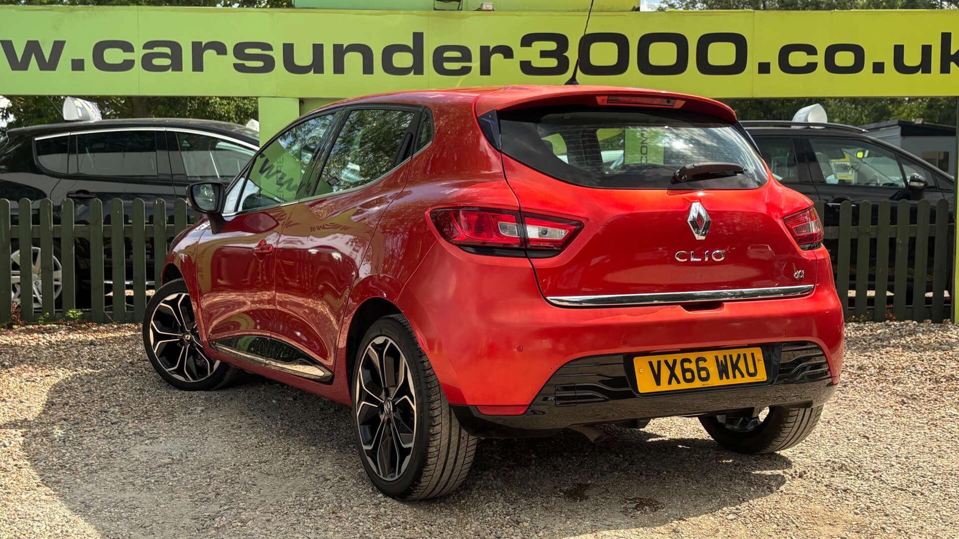 Renault Clio view 4