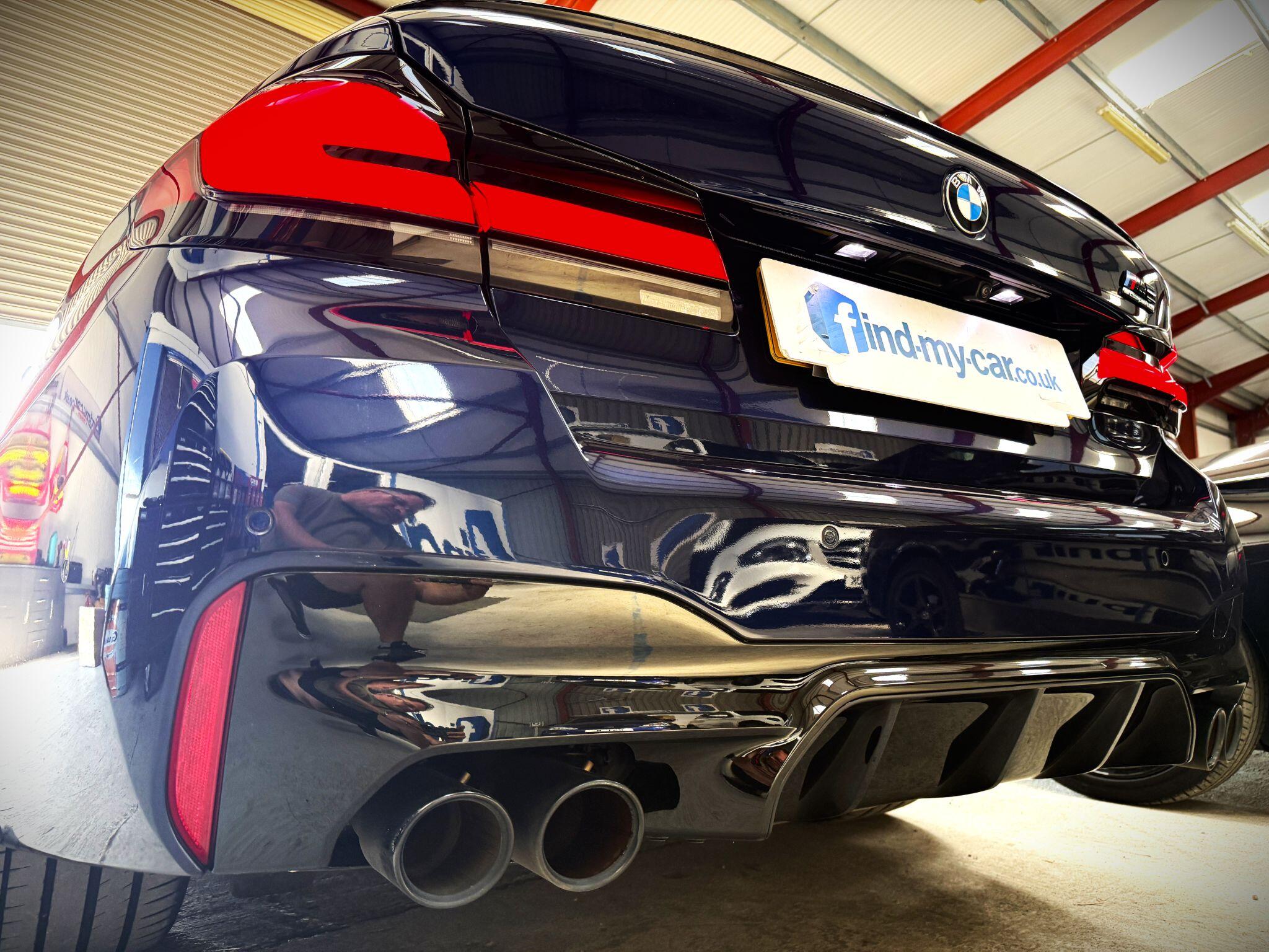 BMW M5 view 17