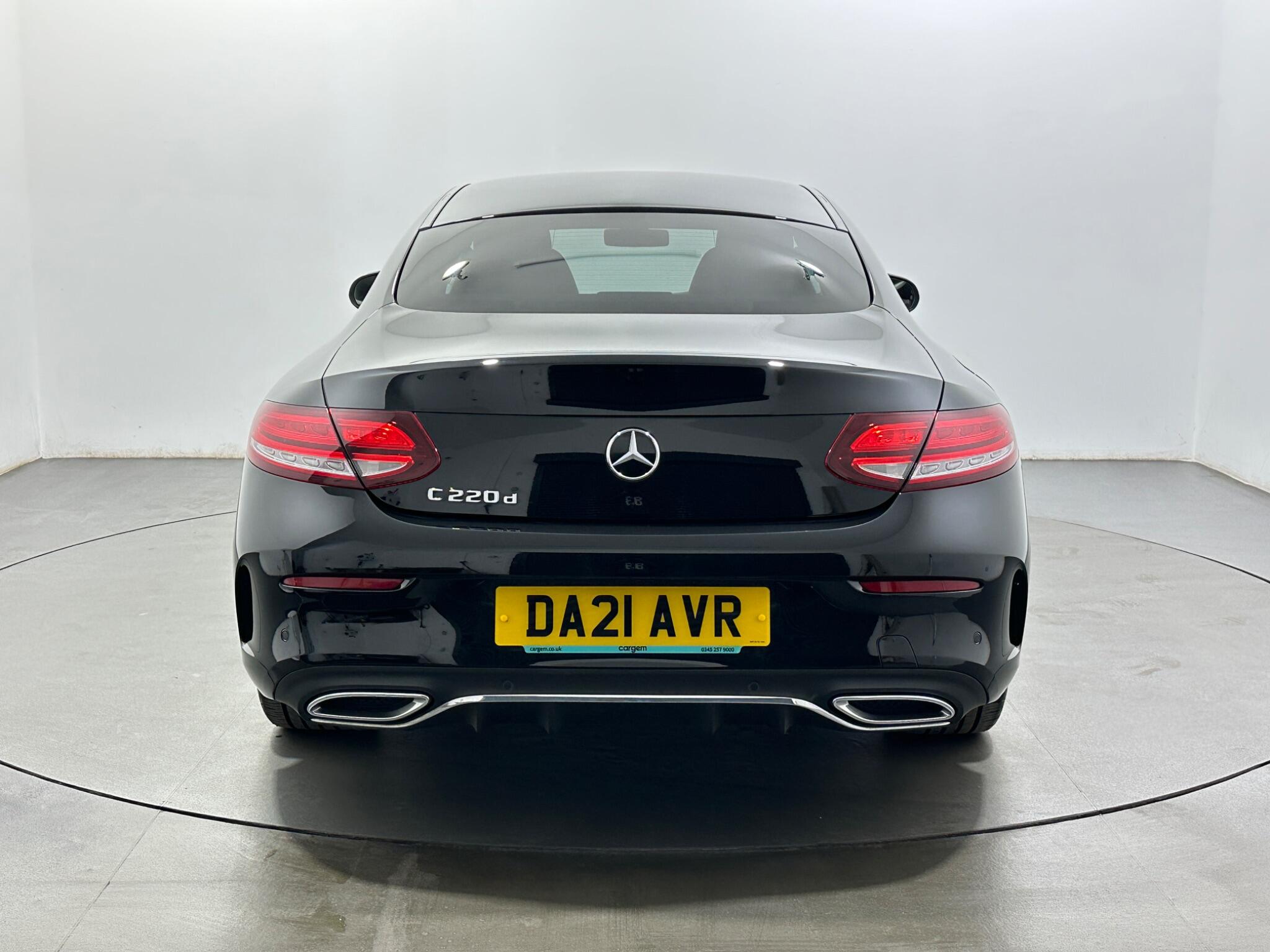 Mercedes-Benz C-Class view 7