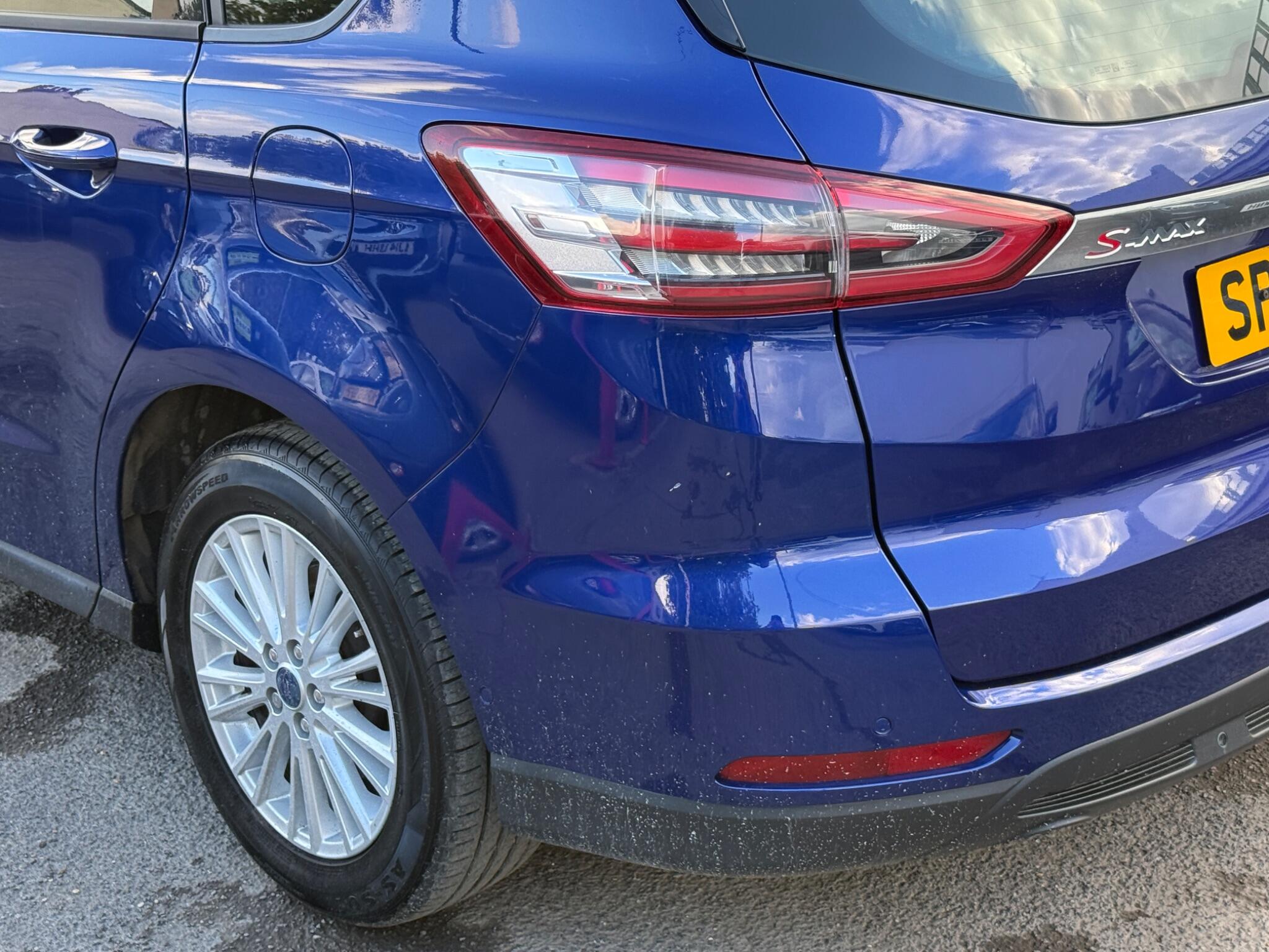 Ford S-Max - Image 25