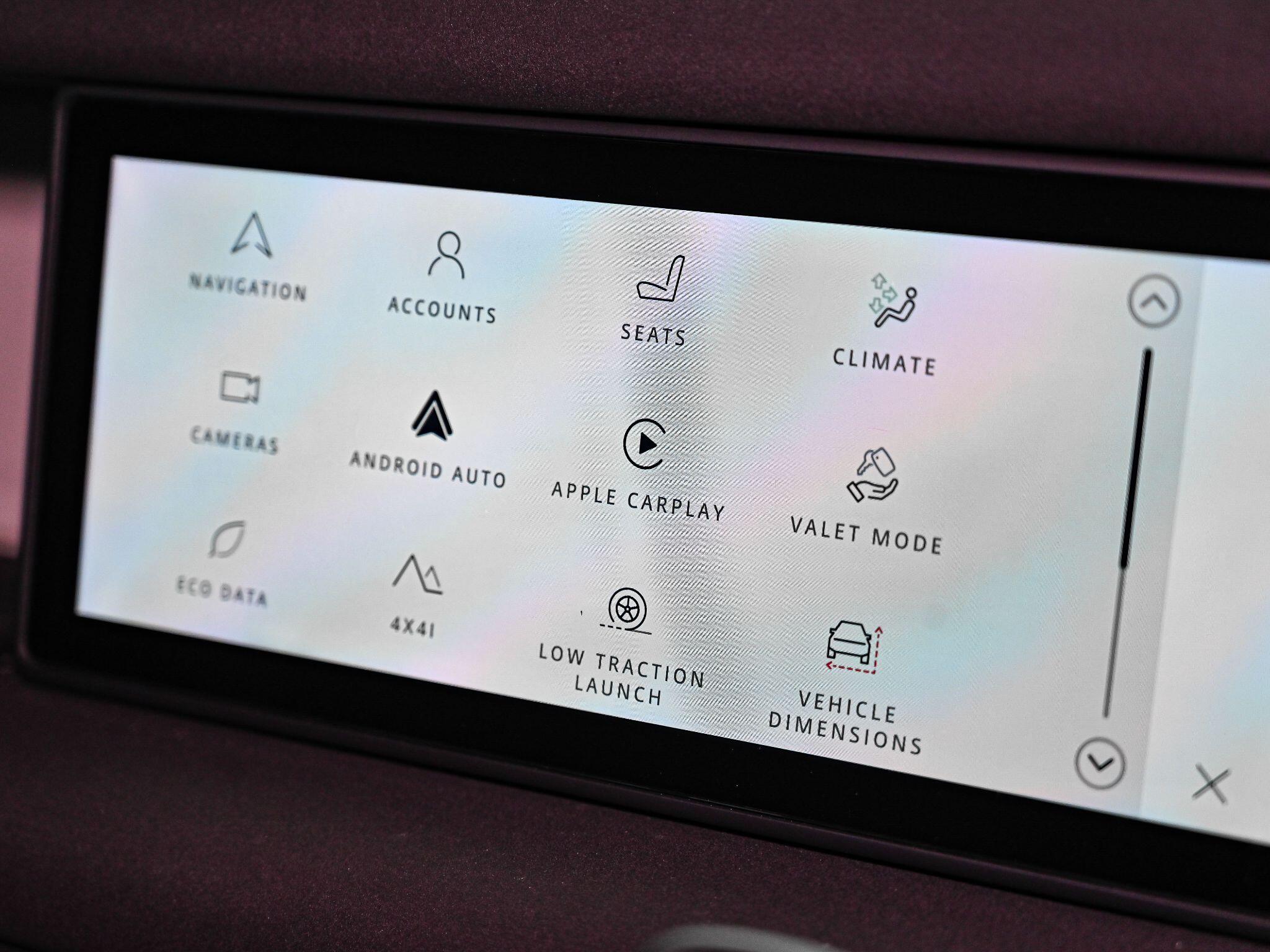 Land Rover Defender view 14