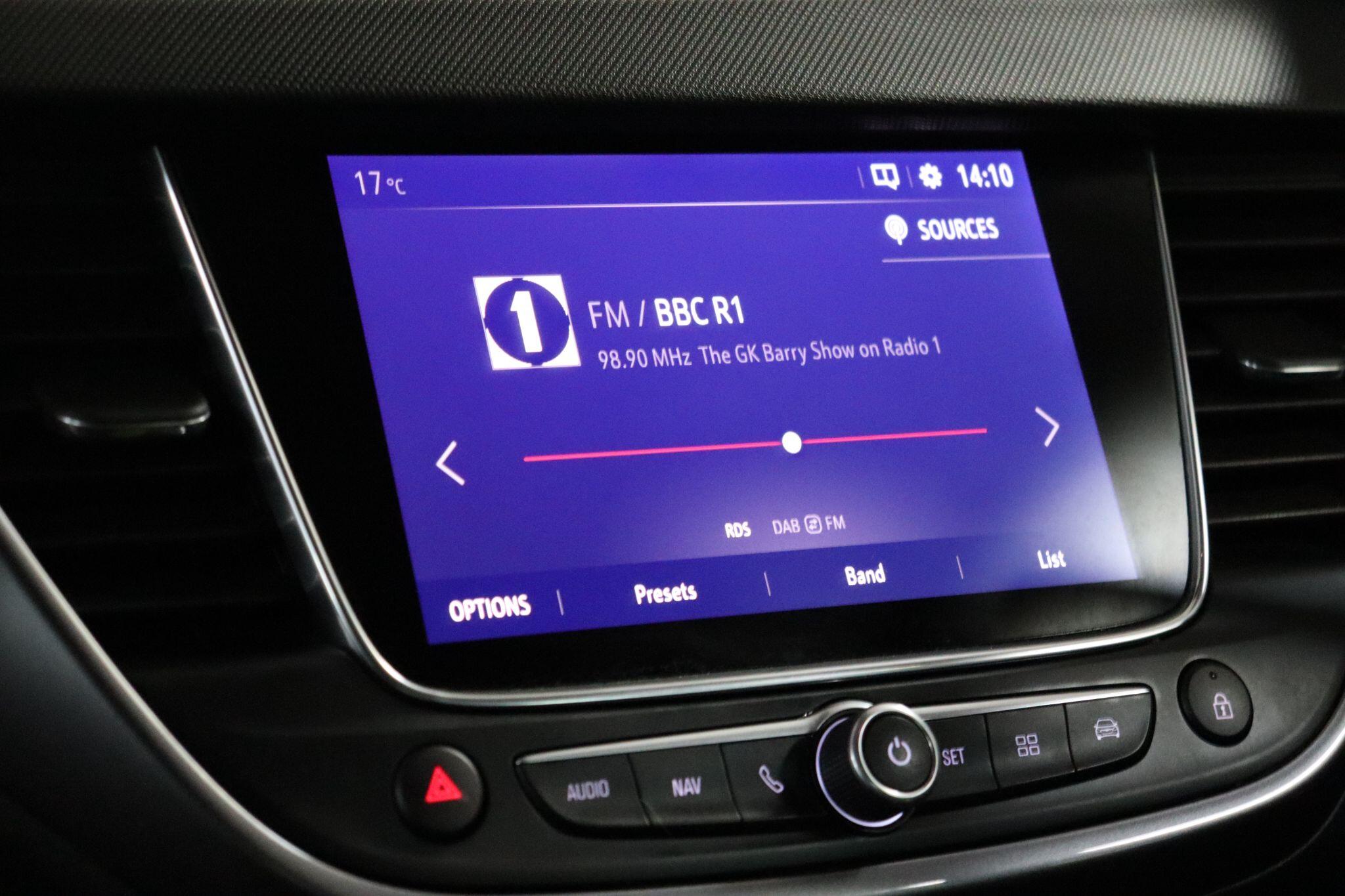 Vauxhall Crossland X view 40