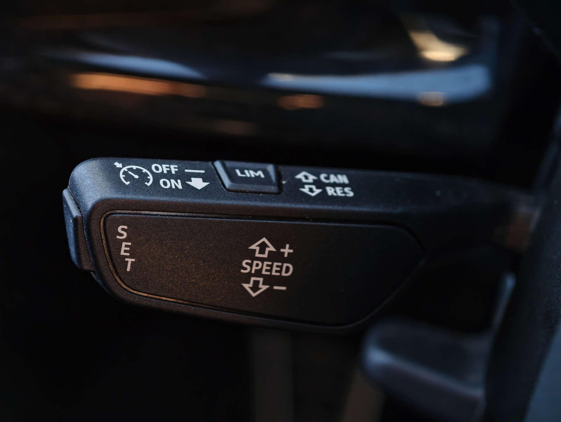 Audi SQ7 view 40