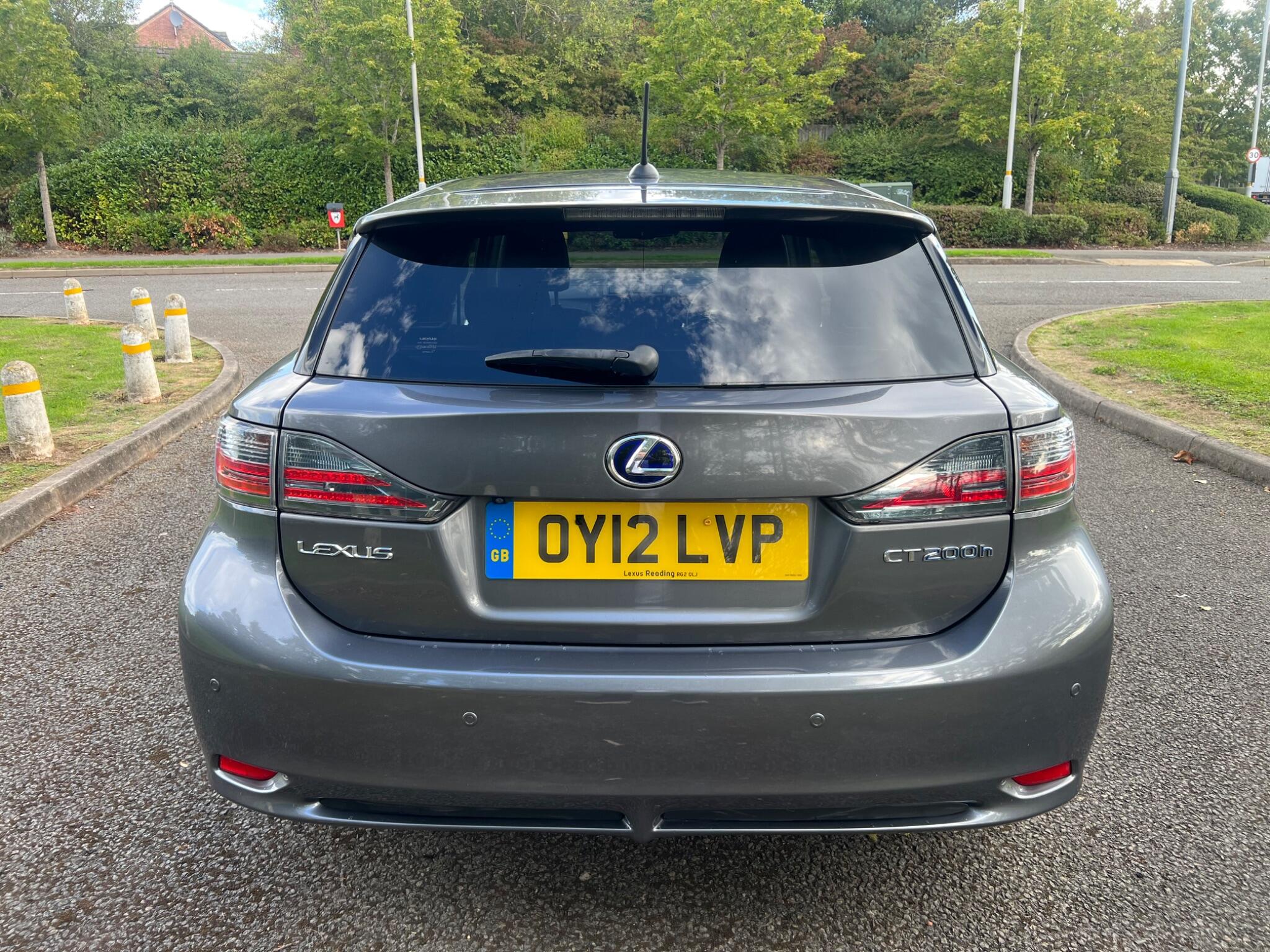 Lexus CT view 9