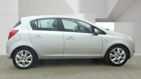Vauxhall Corsa view 5