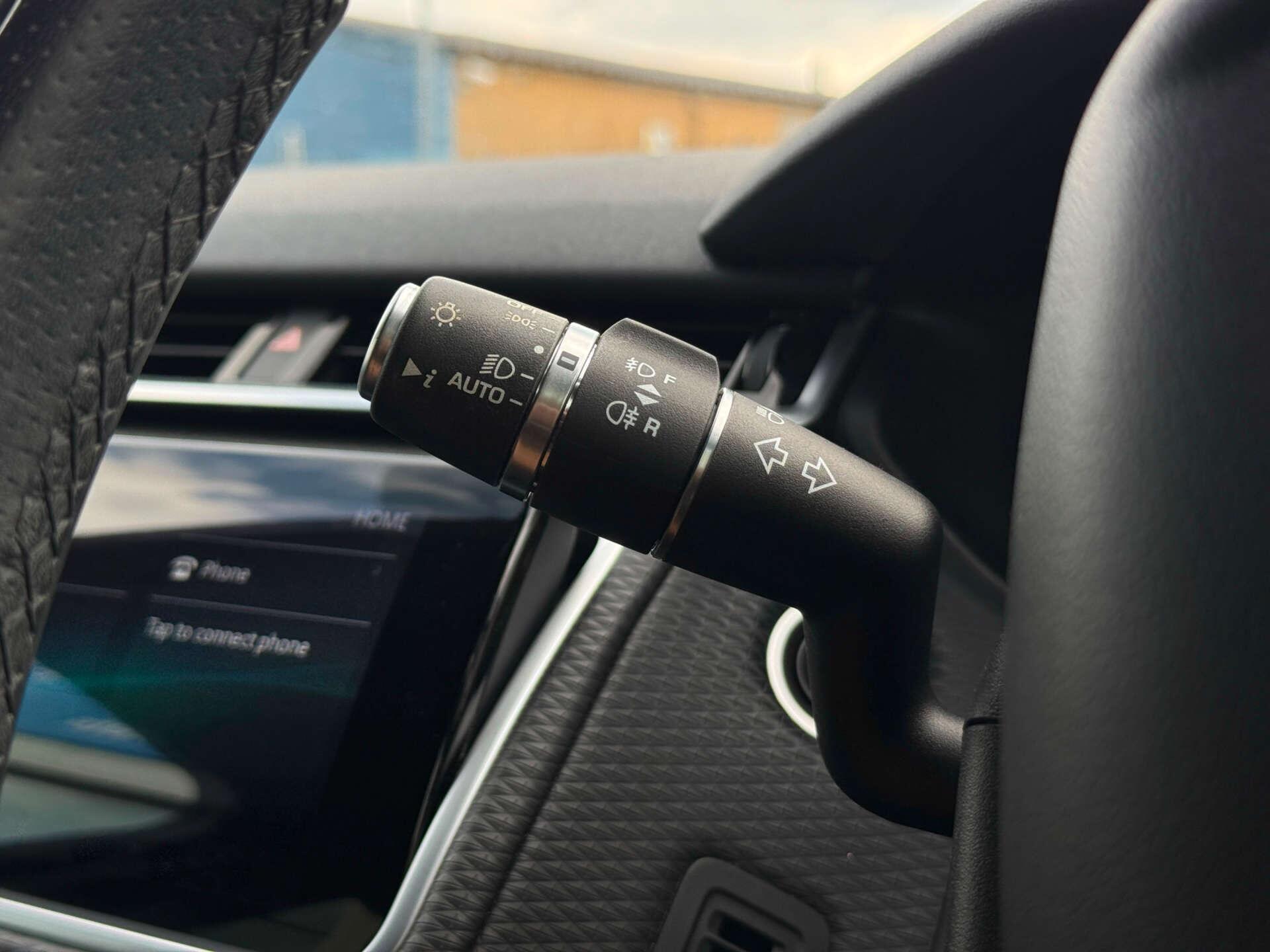 Land Rover Range Rover Velar view 59