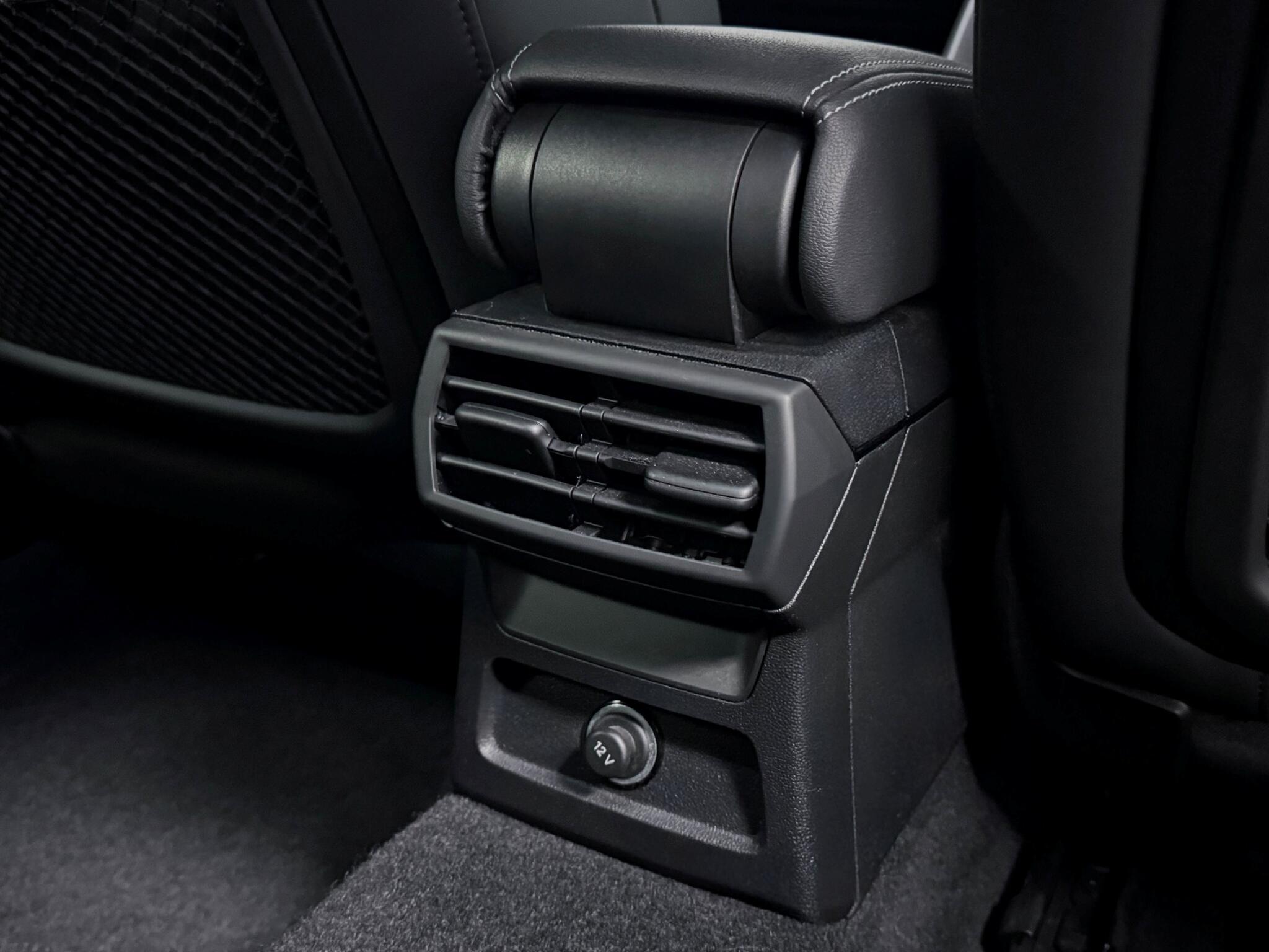 Audi S3 view 11