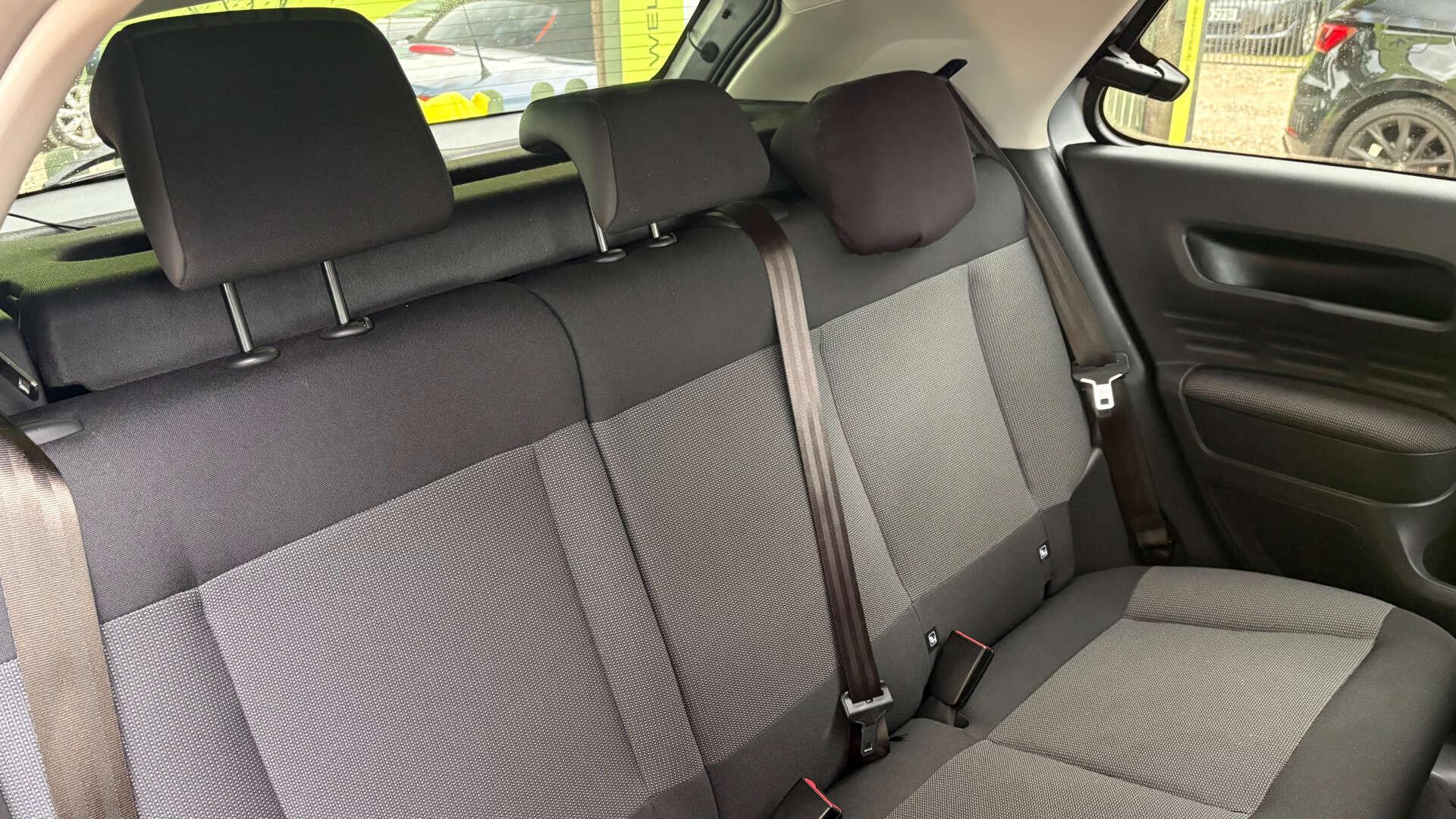Citroen C4 Cactus view 10