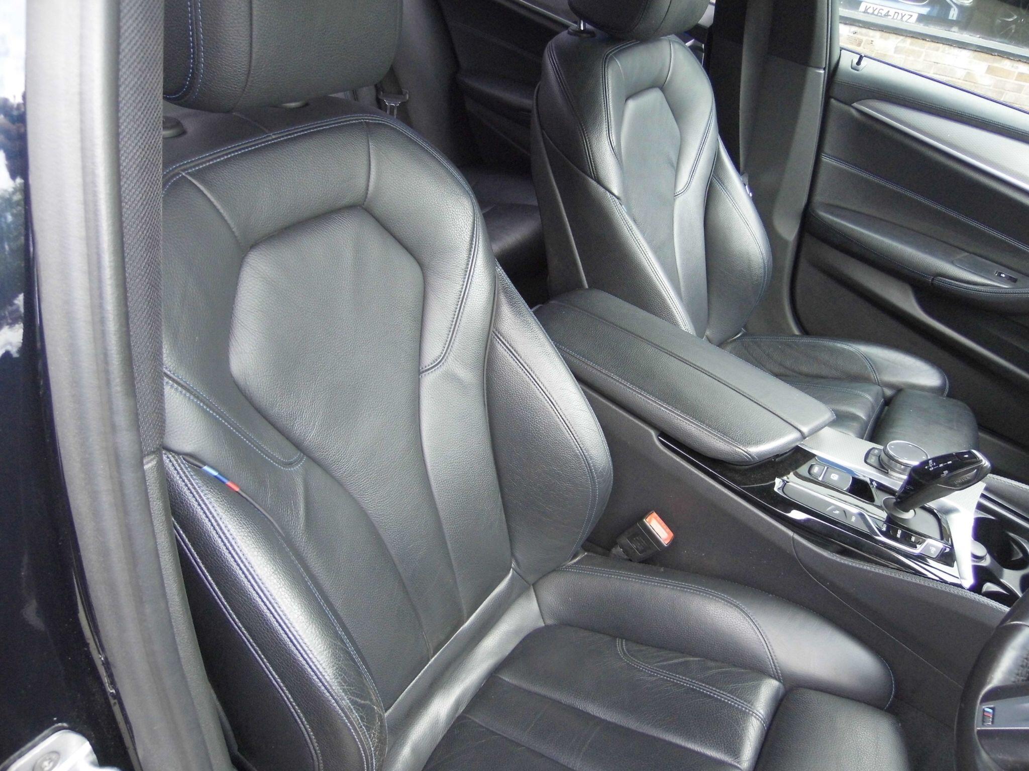 BMW 5 Series view 13