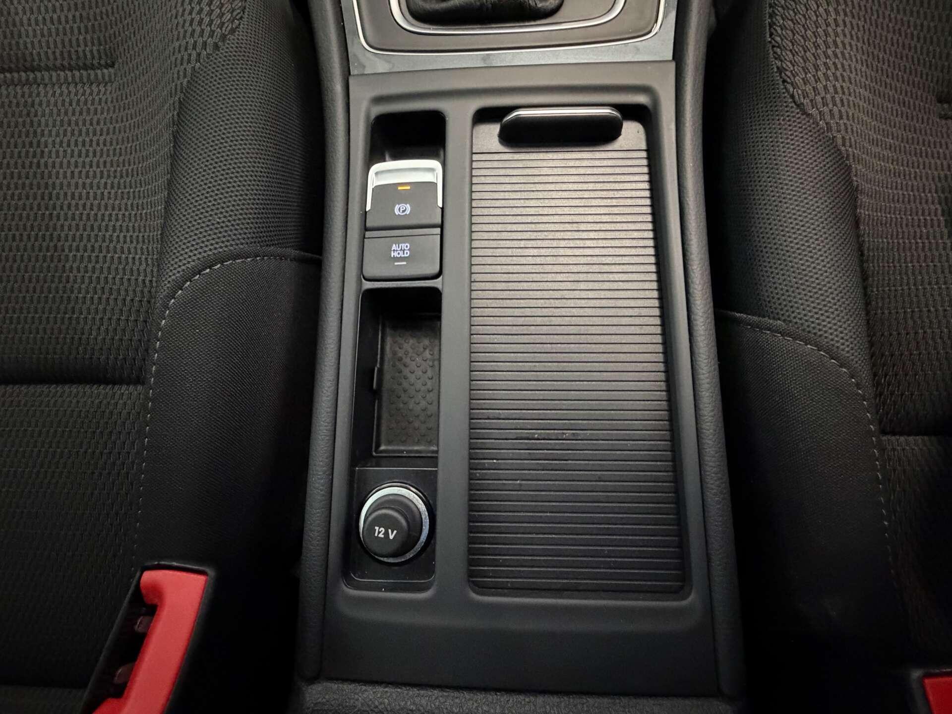 Volkswagen Golf view 32