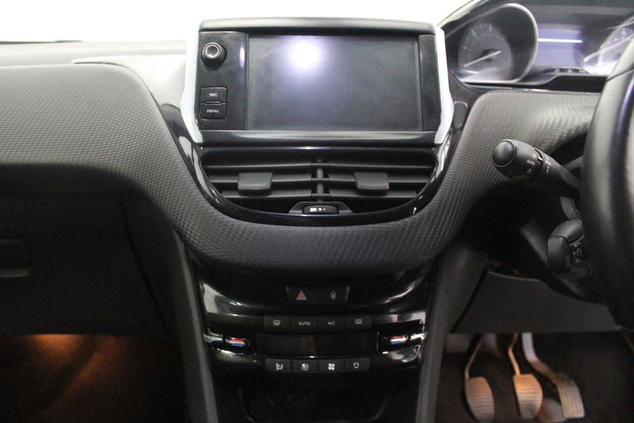 Peugeot 2008 view 32
