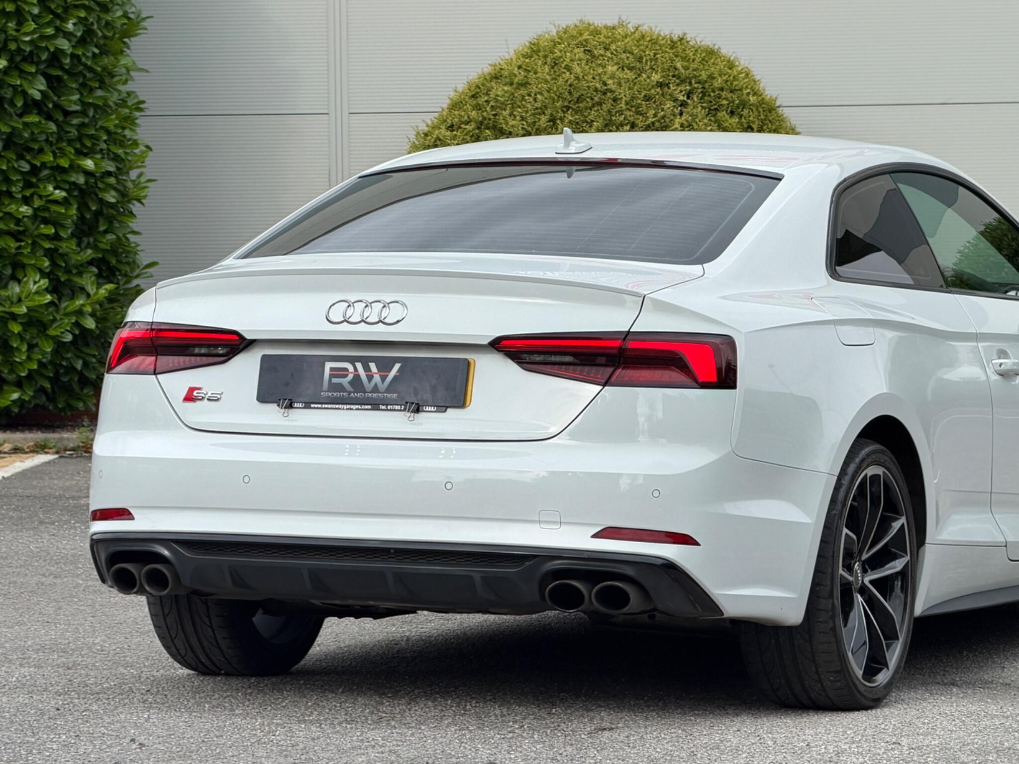 Audi S5 view 58