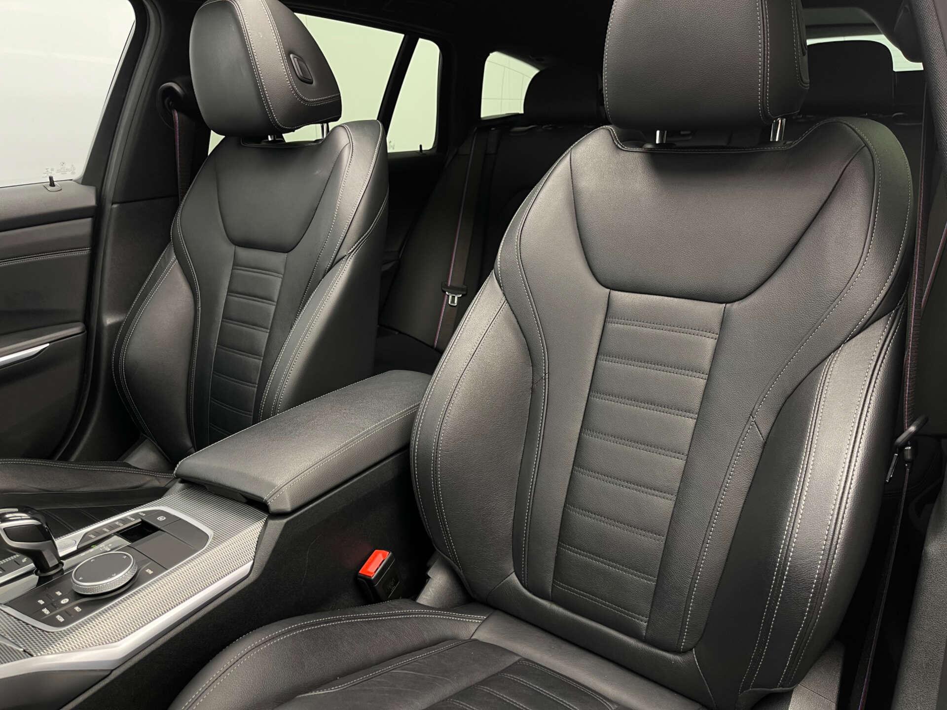 BMW 3 Series view 23