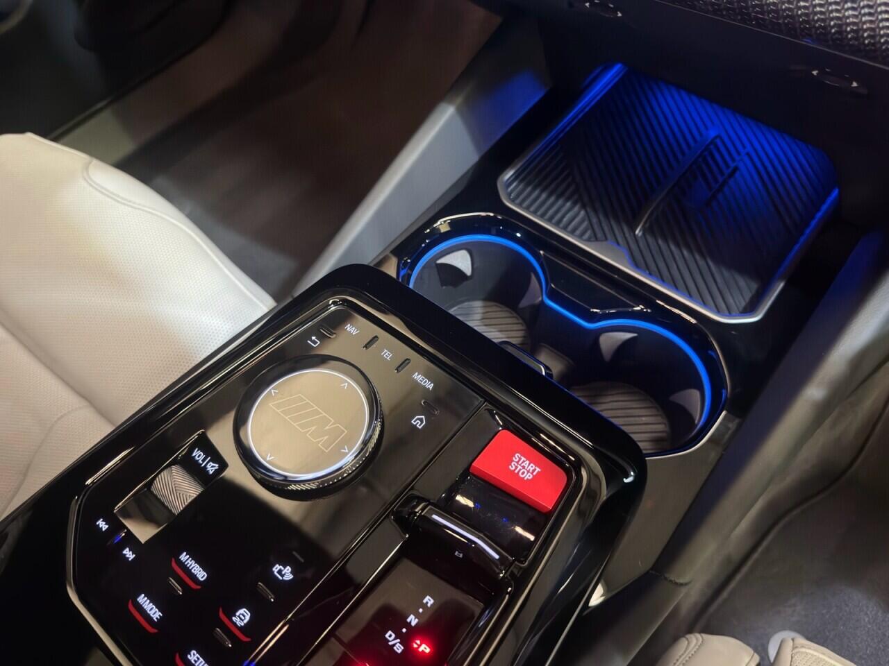 BMW M5 view 14