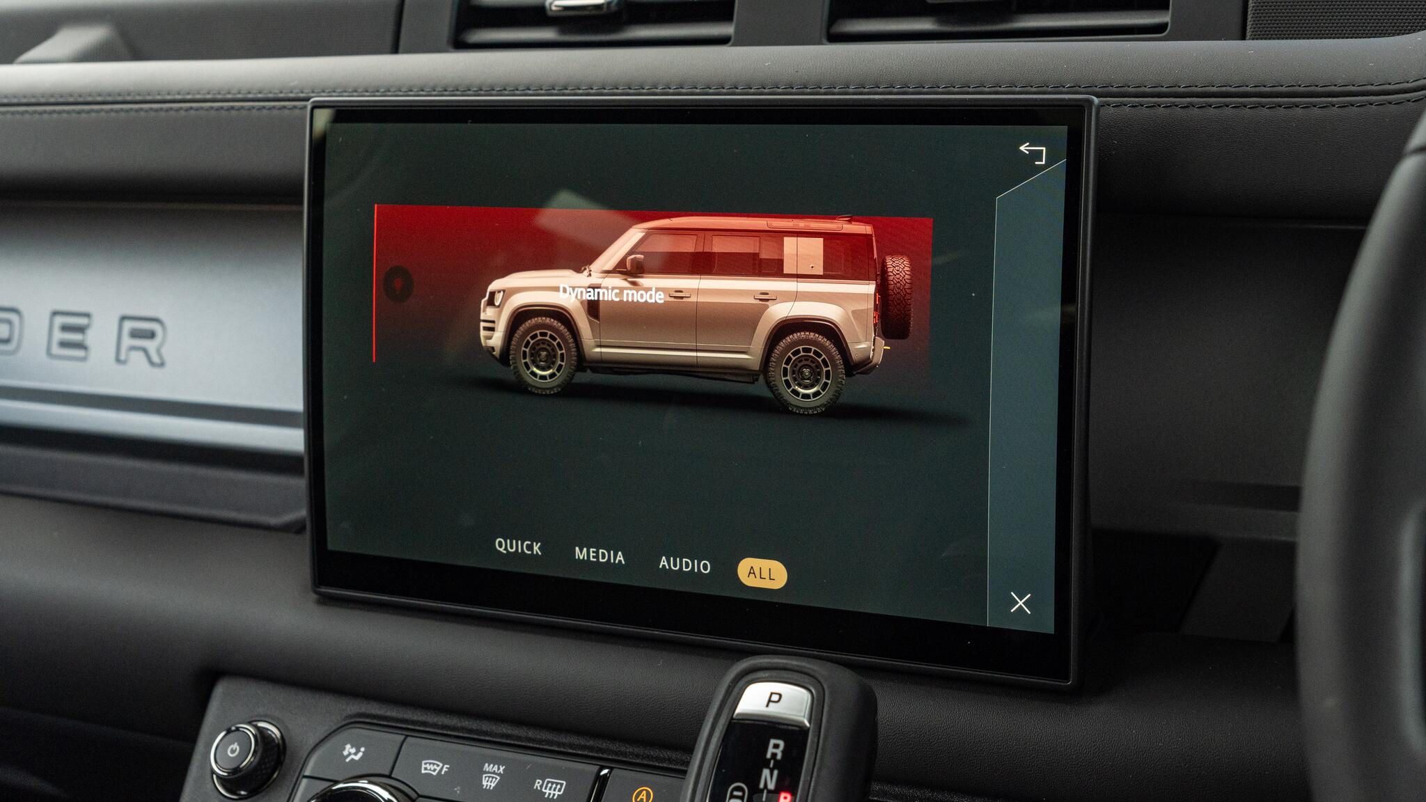 Land Rover Defender view 35