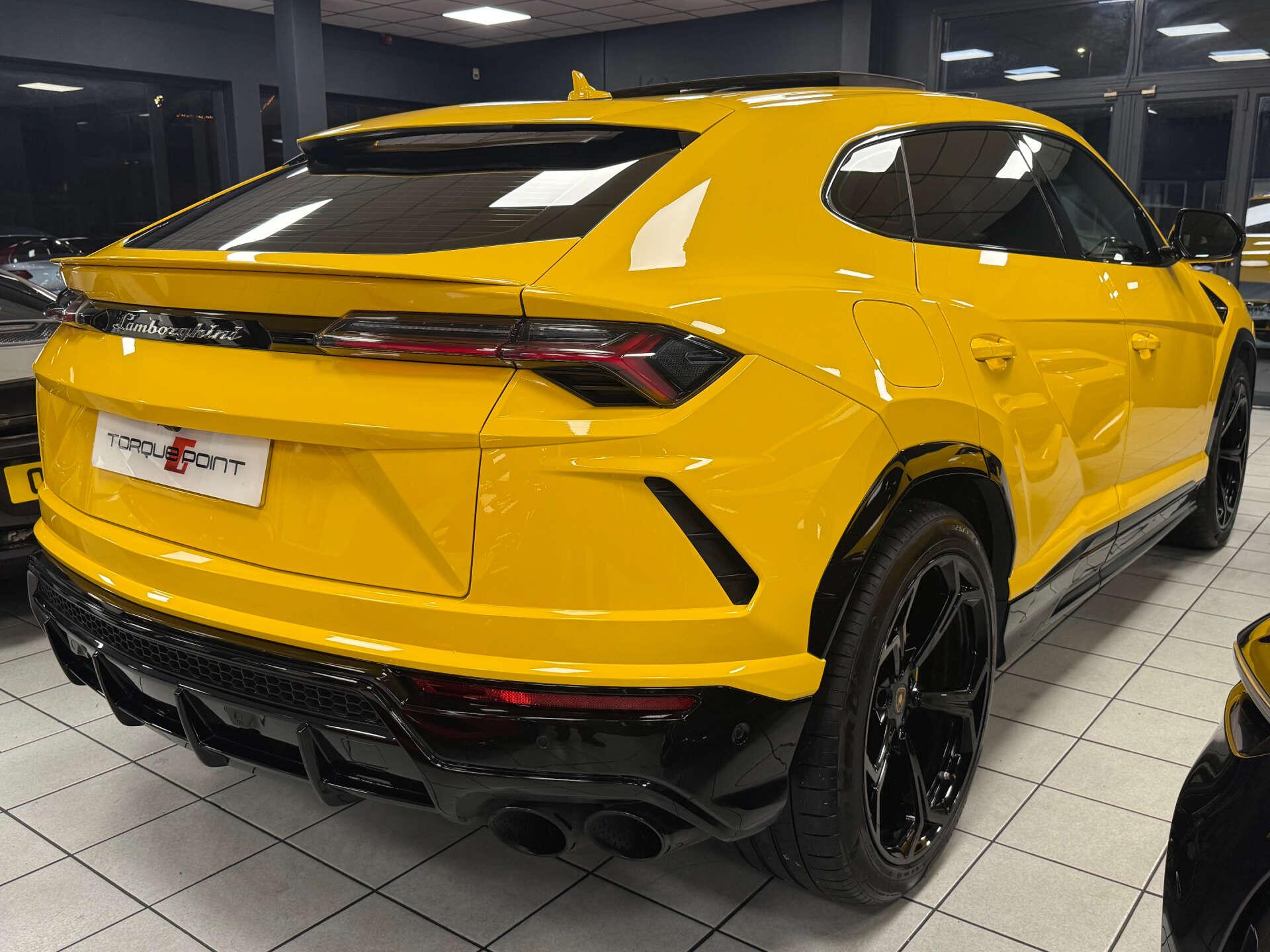 Lamborghini Urus view 13