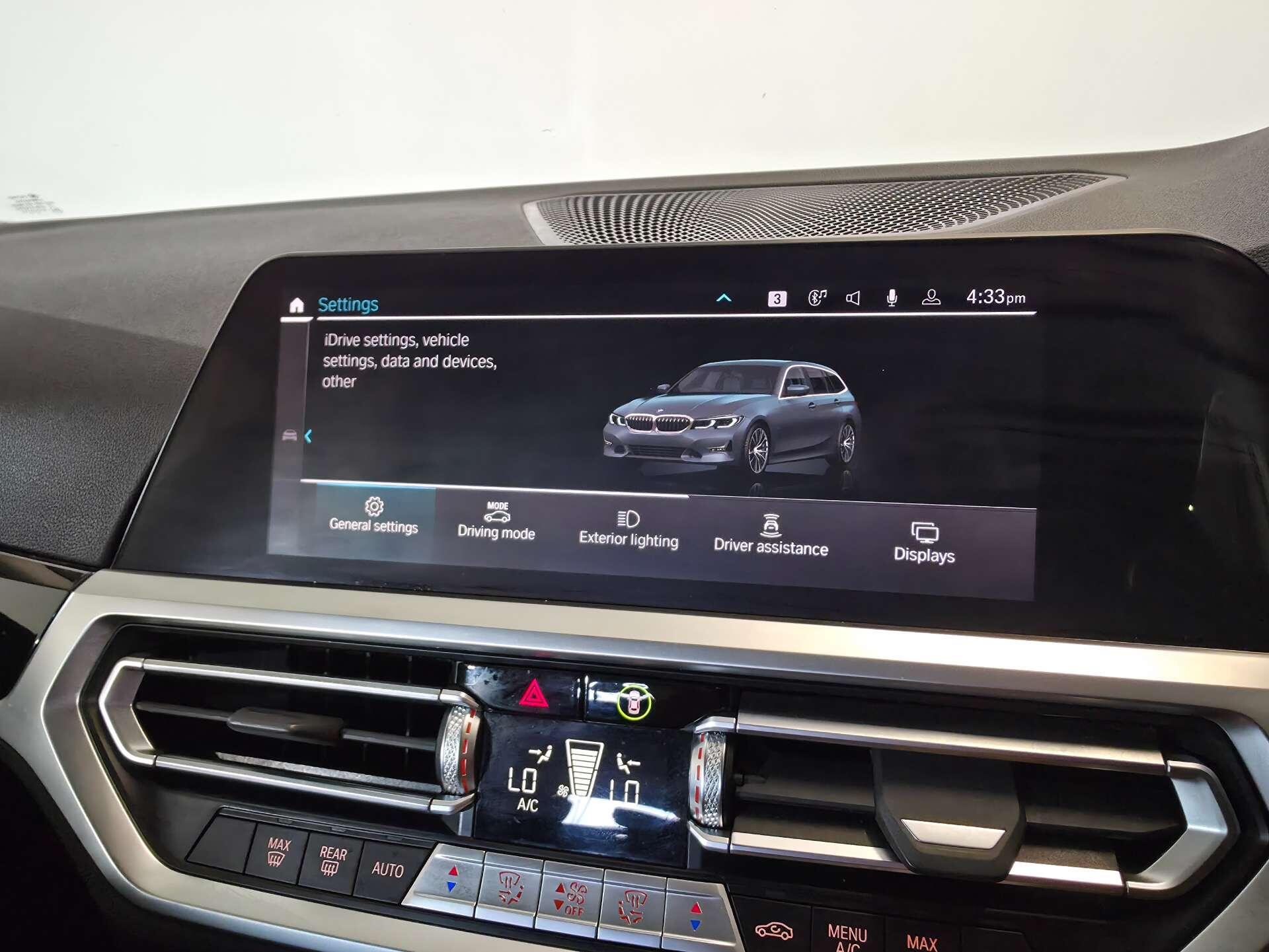 BMW 3 Series view 42