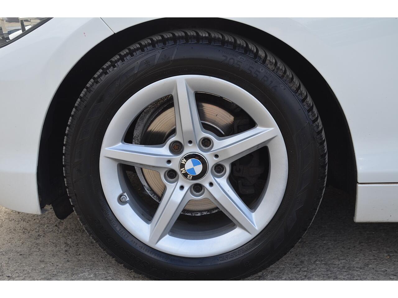 BMW 1 Series view 47