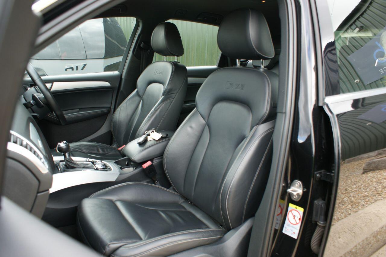 Audi SQ5 view 28
