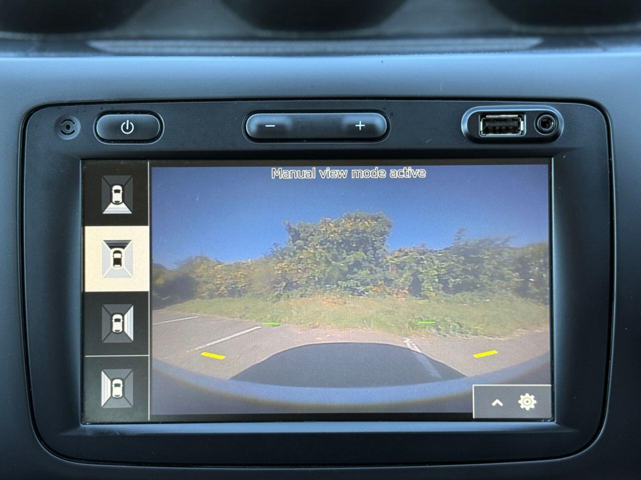 Dacia Duster view 18