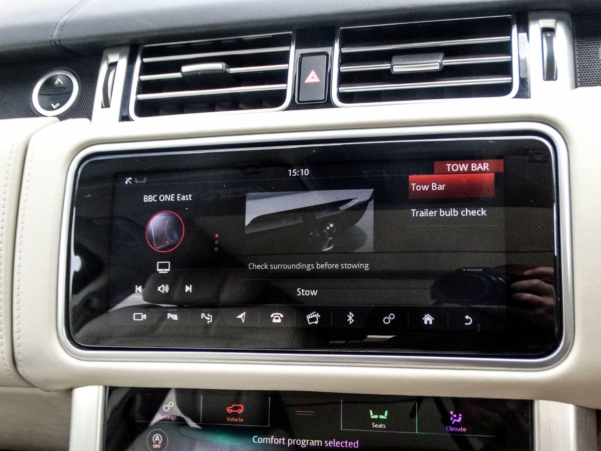 Land Rover Range Rover view 24