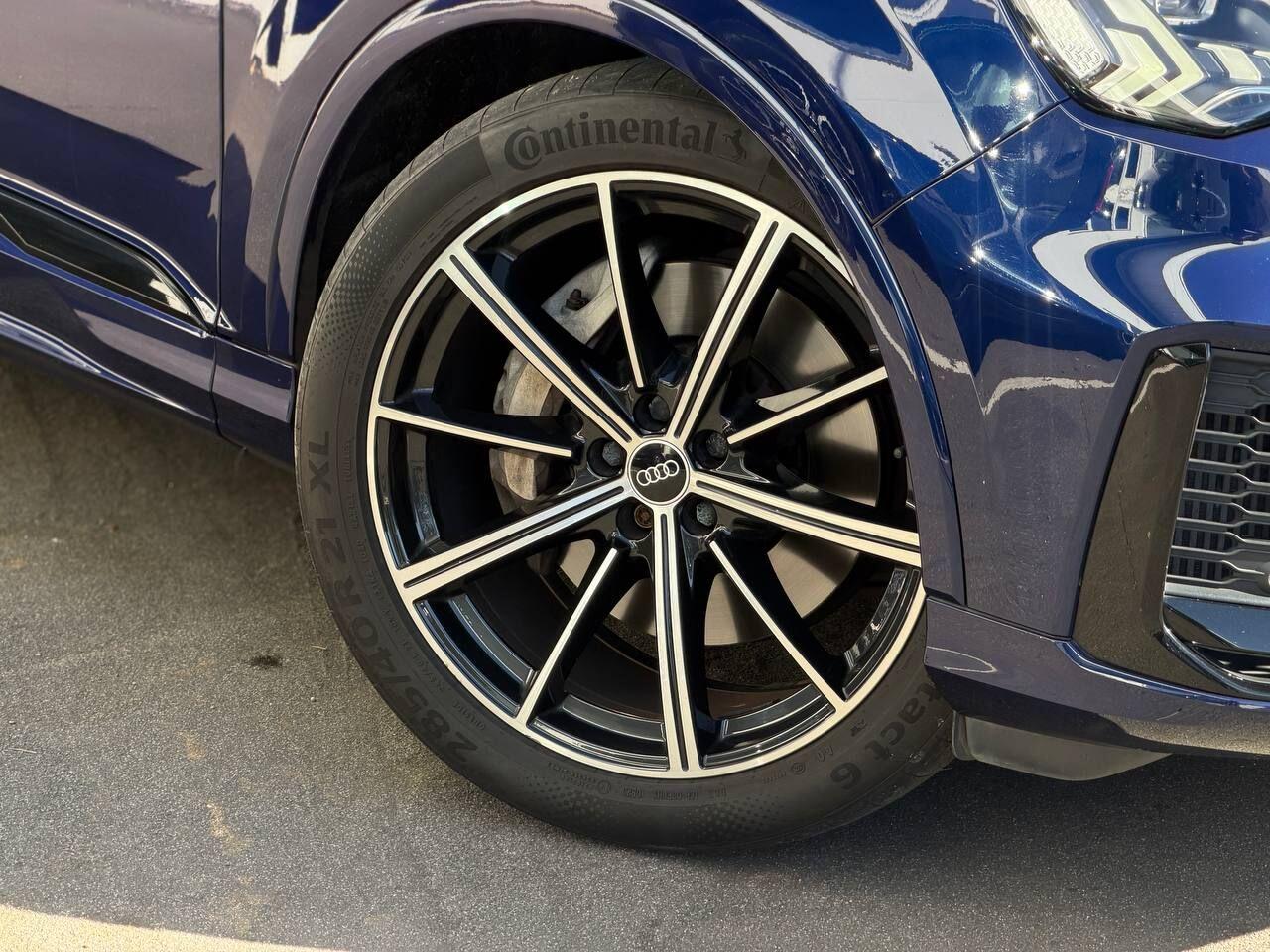 Audi Q7 view 58
