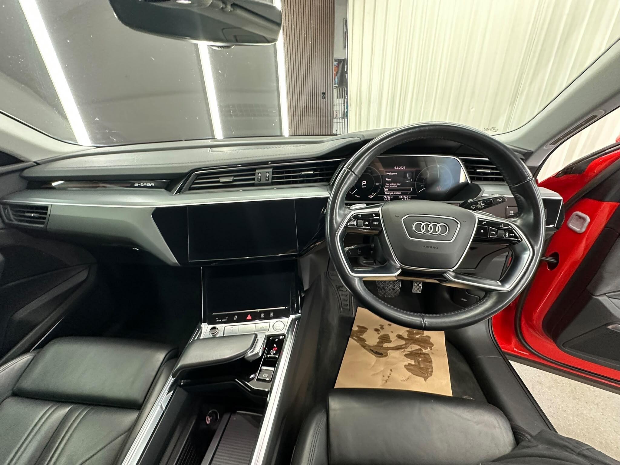 Audi E-Tron view 41