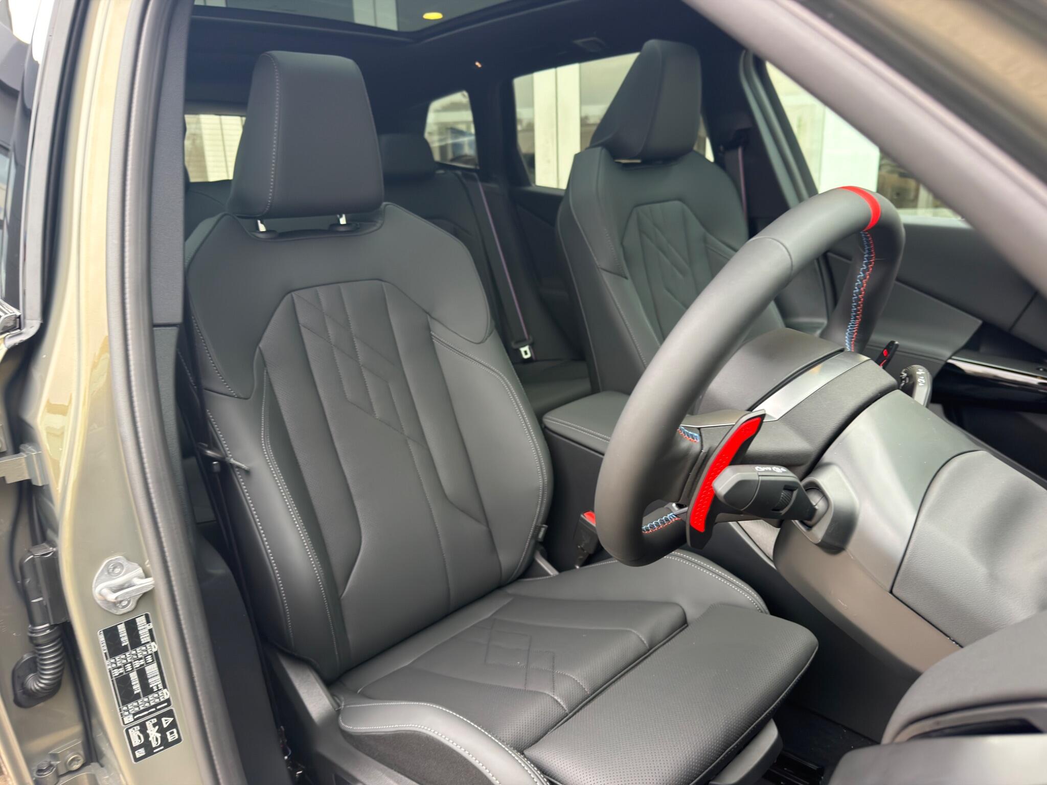 BMW X3 view 8