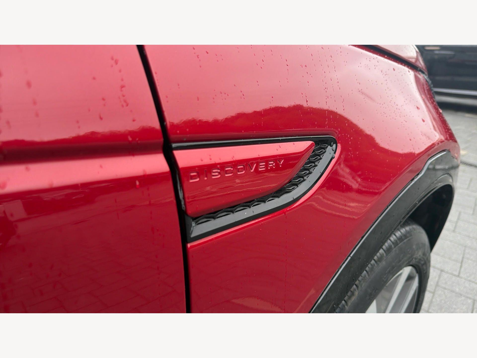 Land Rover Discovery Sport view 24